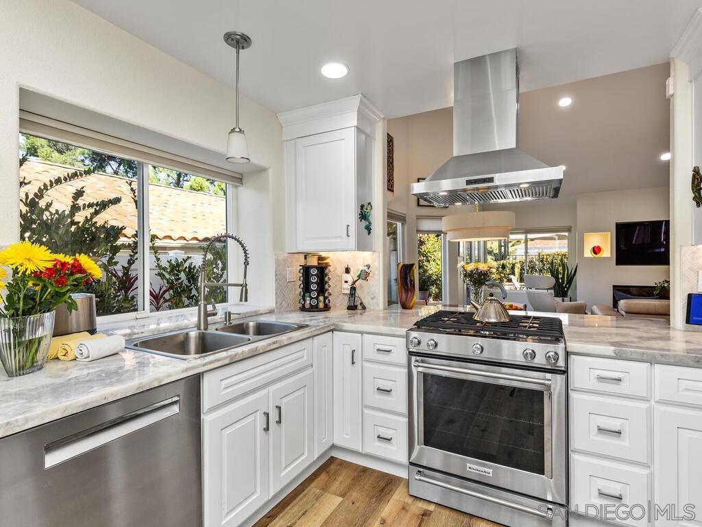 Detail Gallery Image 18 of 46 For 4710  Galicia Way, Oceanside,  CA 92056 - 2 Beds | 2 Baths