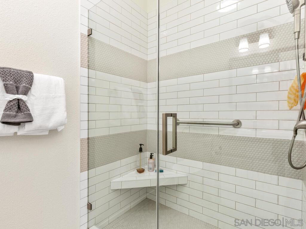 Detail Gallery Image 27 of 46 For 4710  Galicia Way, Oceanside,  CA 92056 - 2 Beds | 2 Baths