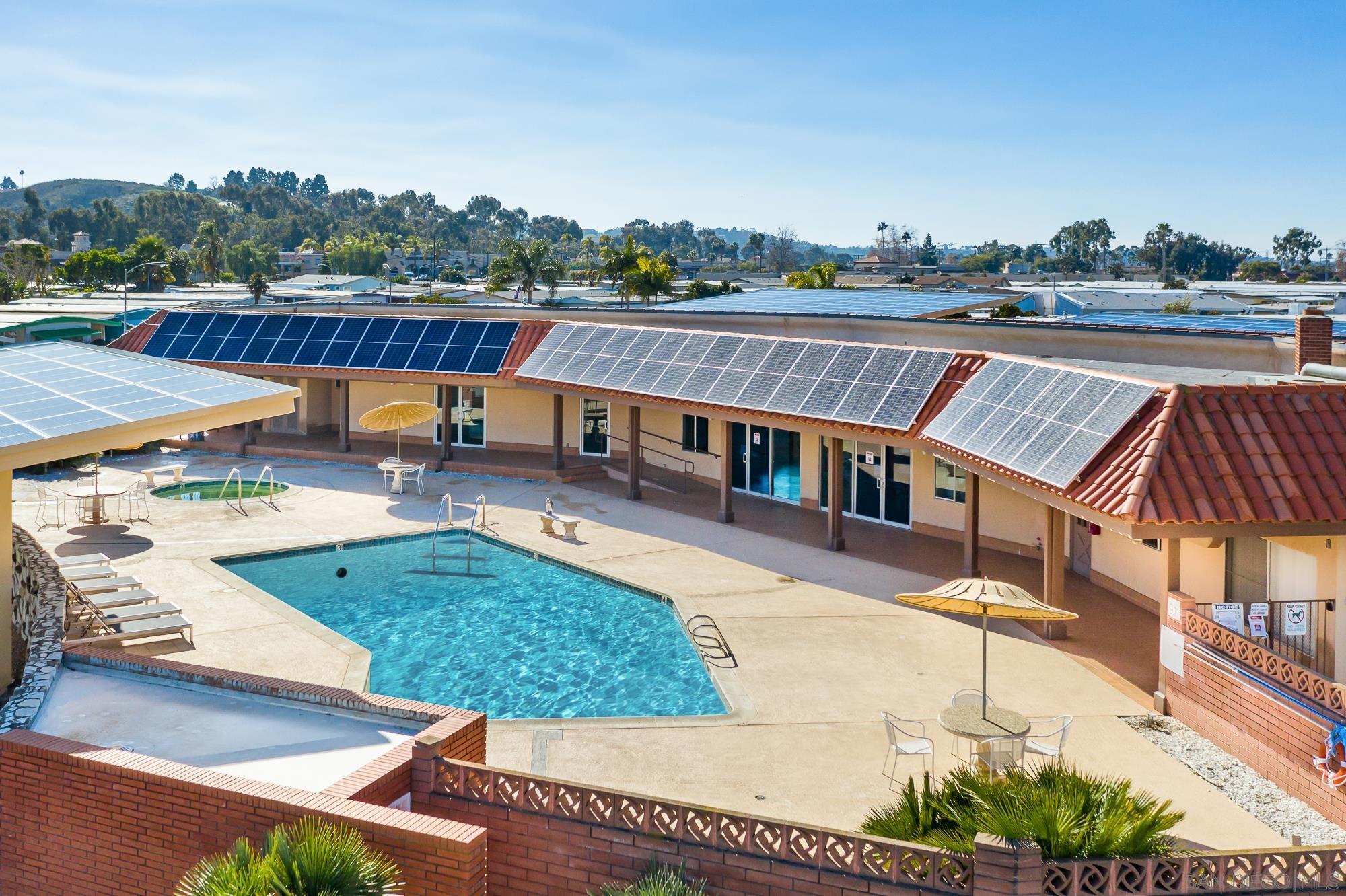 Detail Gallery Image 38 of 51 For 12  Bahia Ln, Oceanside,  CA 92058 - 2 Beds | 2 Baths