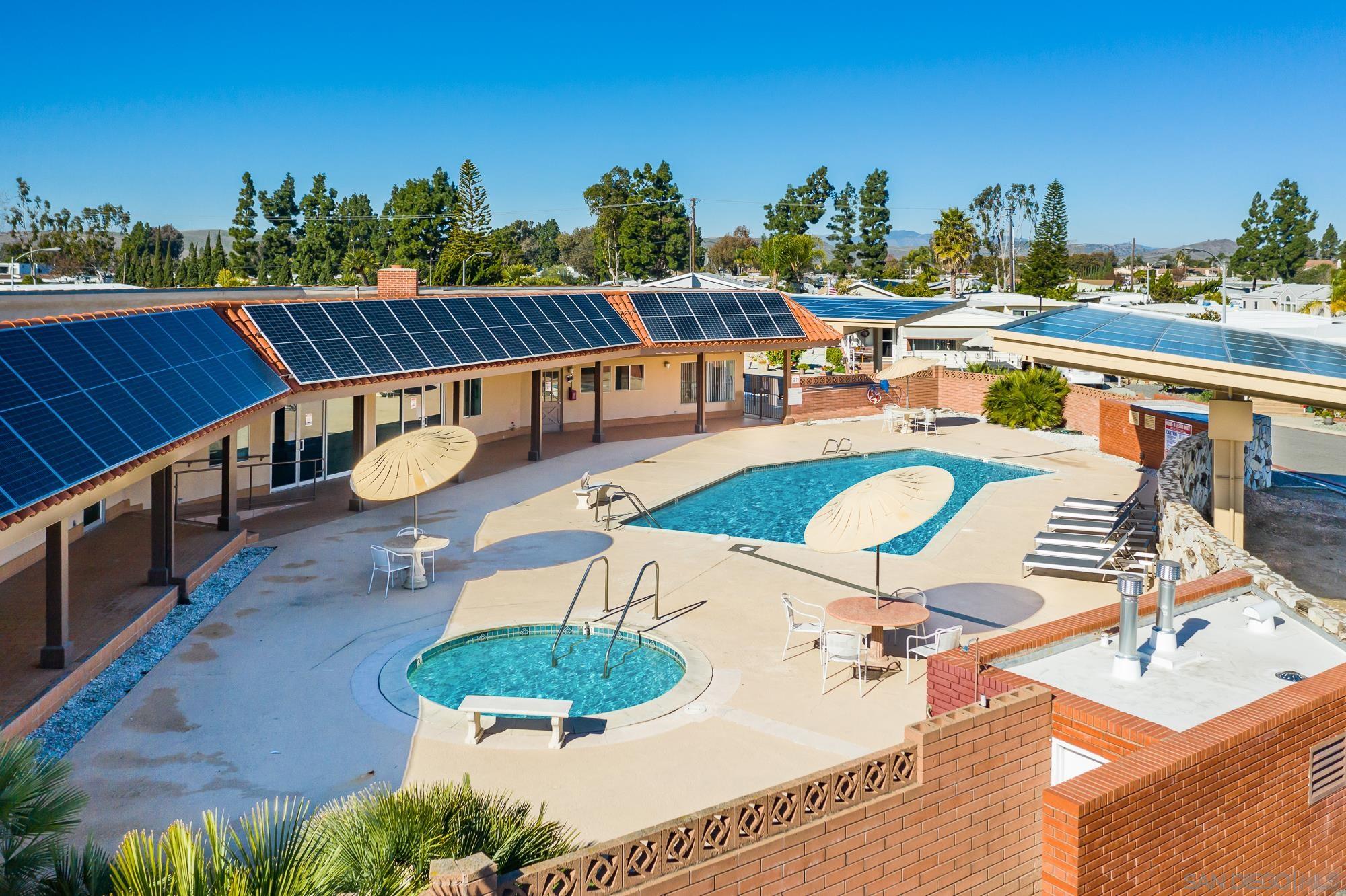 Detail Gallery Image 42 of 51 For 12  Bahia Ln, Oceanside,  CA 92058 - 2 Beds | 2 Baths