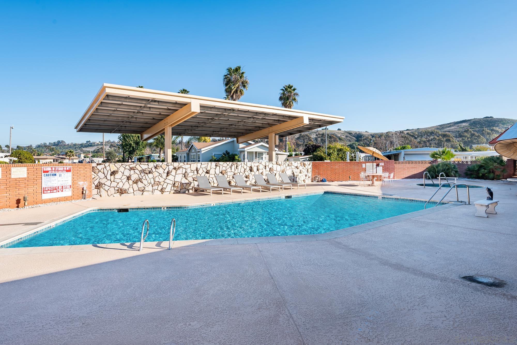 Detail Gallery Image 47 of 51 For 12  Bahia Ln, Oceanside,  CA 92058 - 2 Beds | 2 Baths