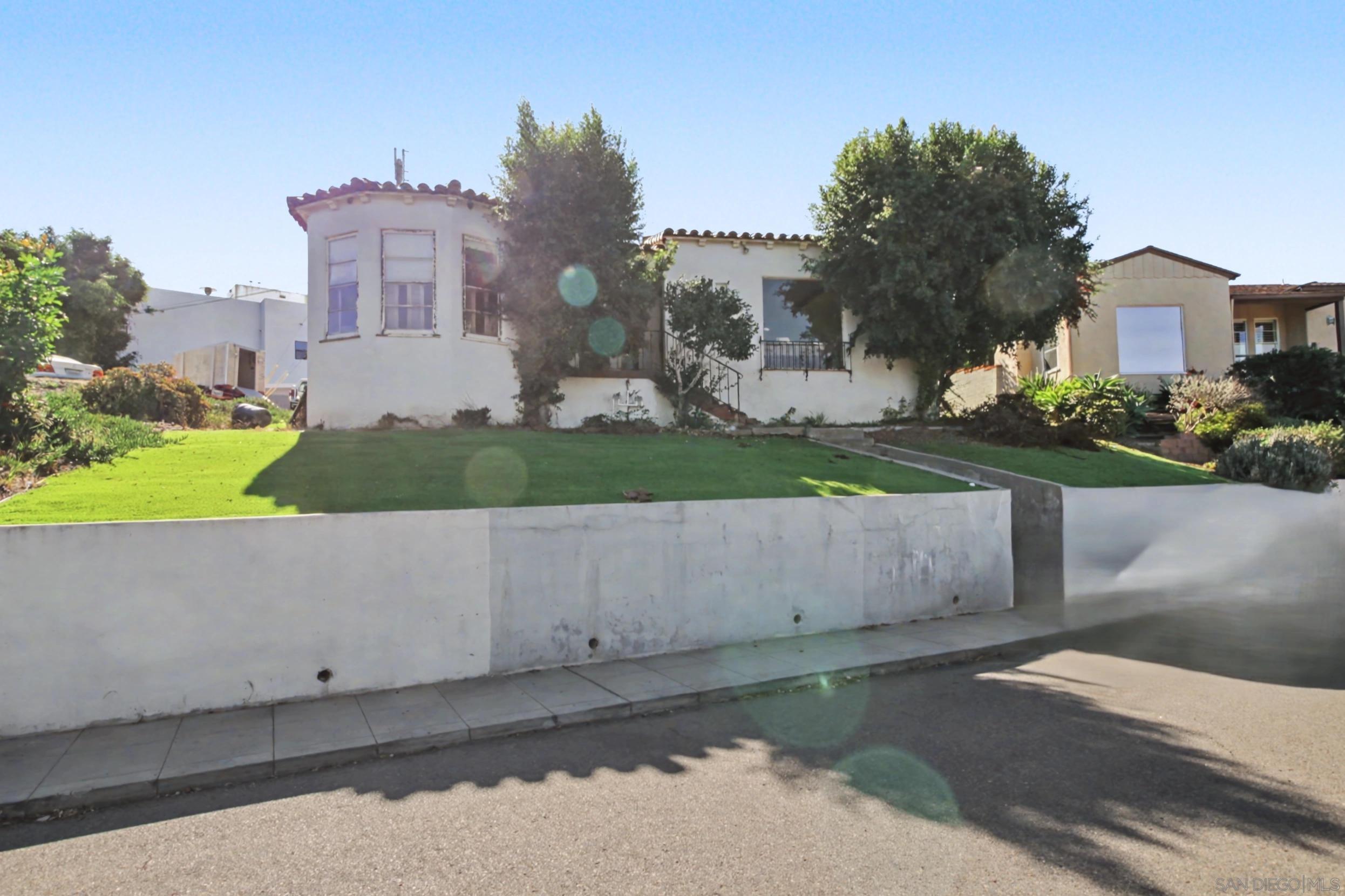 Detail Gallery Image 2 of 27 For 3255  Marlton Dr, San Diego,  CA 92104 - 2 Beds | 1 Baths