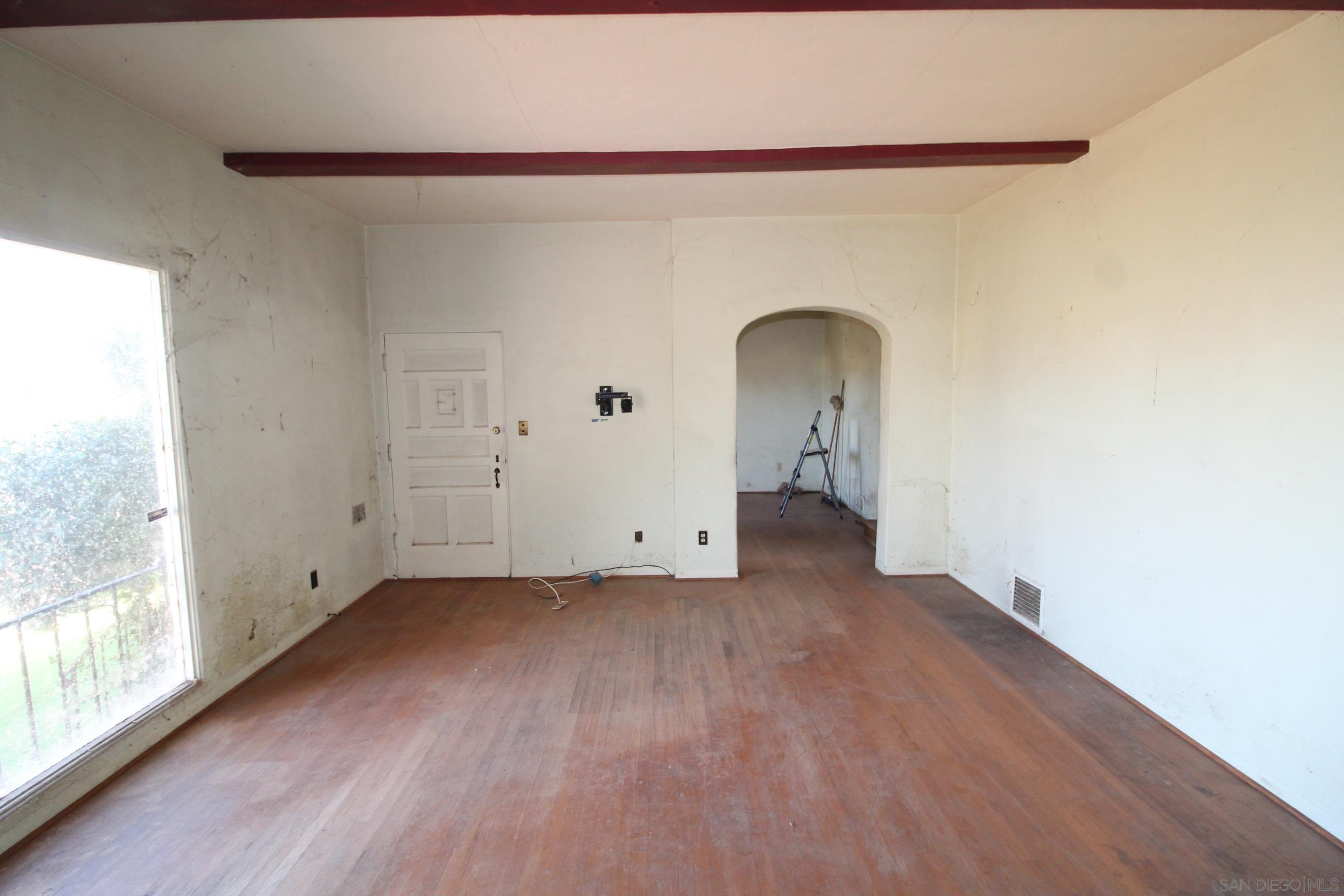 Detail Gallery Image 12 of 27 For 3255  Marlton Dr, San Diego,  CA 92104 - 2 Beds | 1 Baths