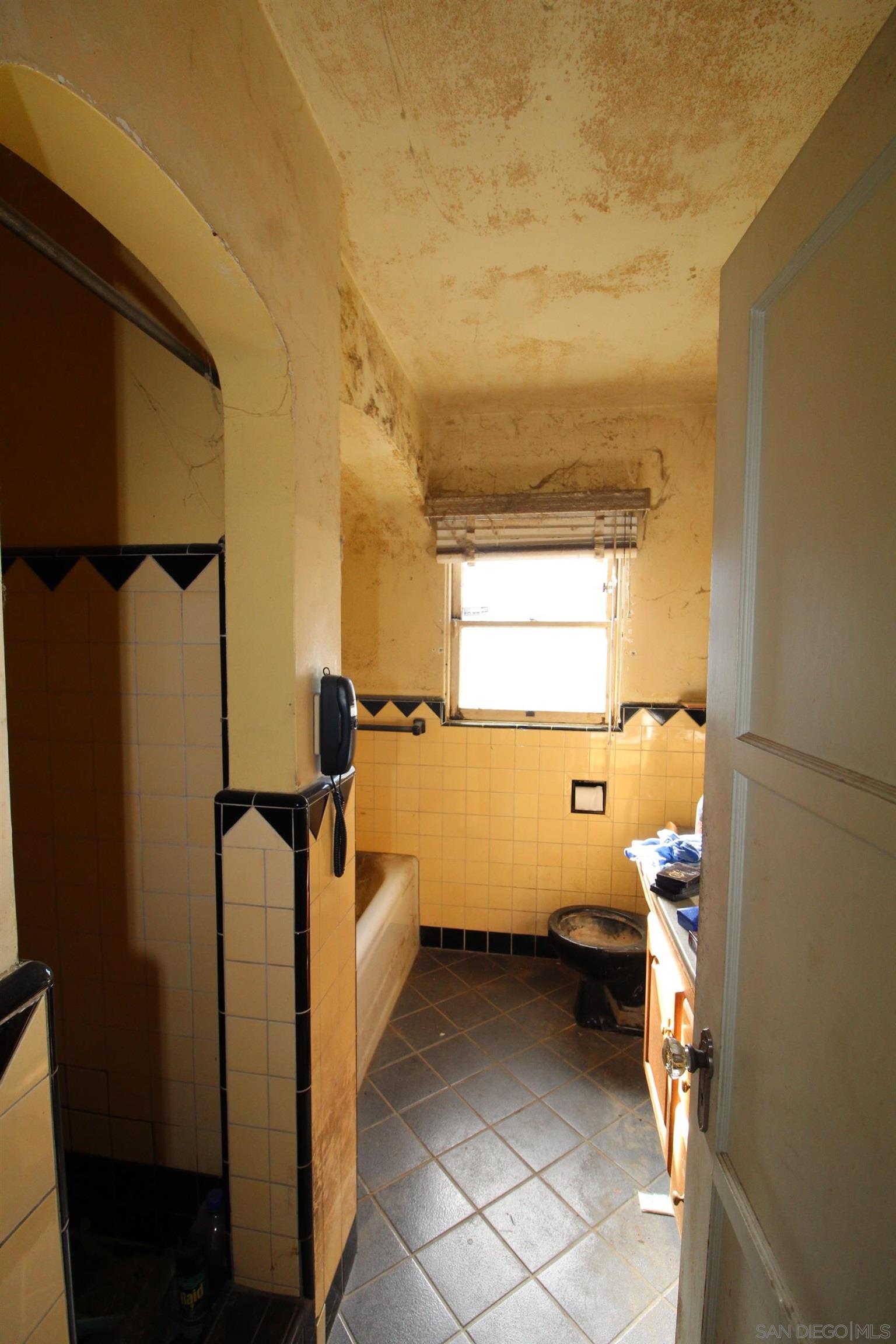 Detail Gallery Image 21 of 27 For 3255  Marlton Dr, San Diego,  CA 92104 - 2 Beds | 1 Baths