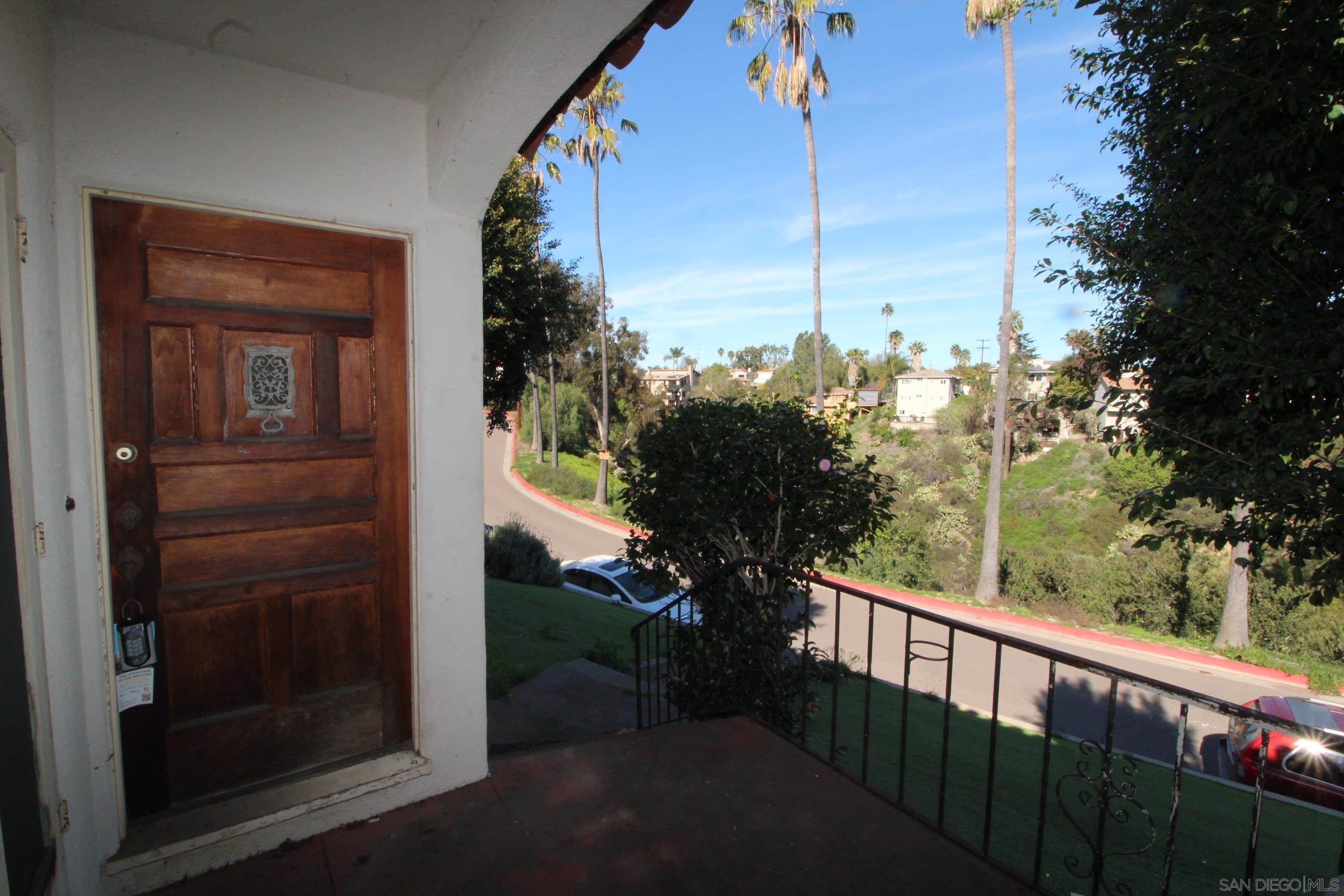 Detail Gallery Image 7 of 27 For 3255  Marlton Dr, San Diego,  CA 92104 - 2 Beds | 1 Baths