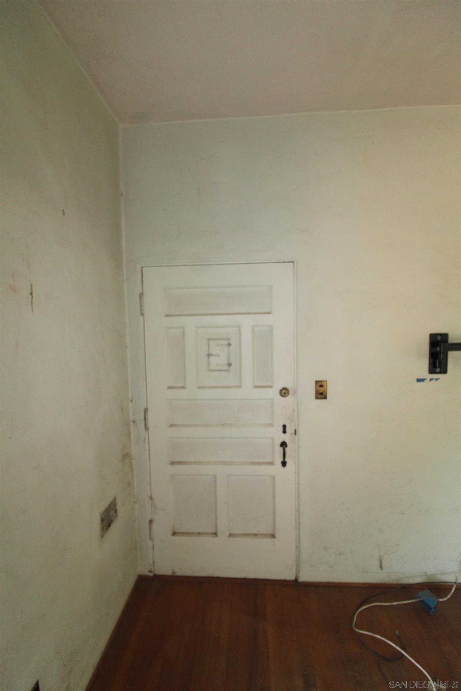 Detail Gallery Image 8 of 27 For 3255  Marlton Dr, San Diego,  CA 92104 - 2 Beds | 1 Baths