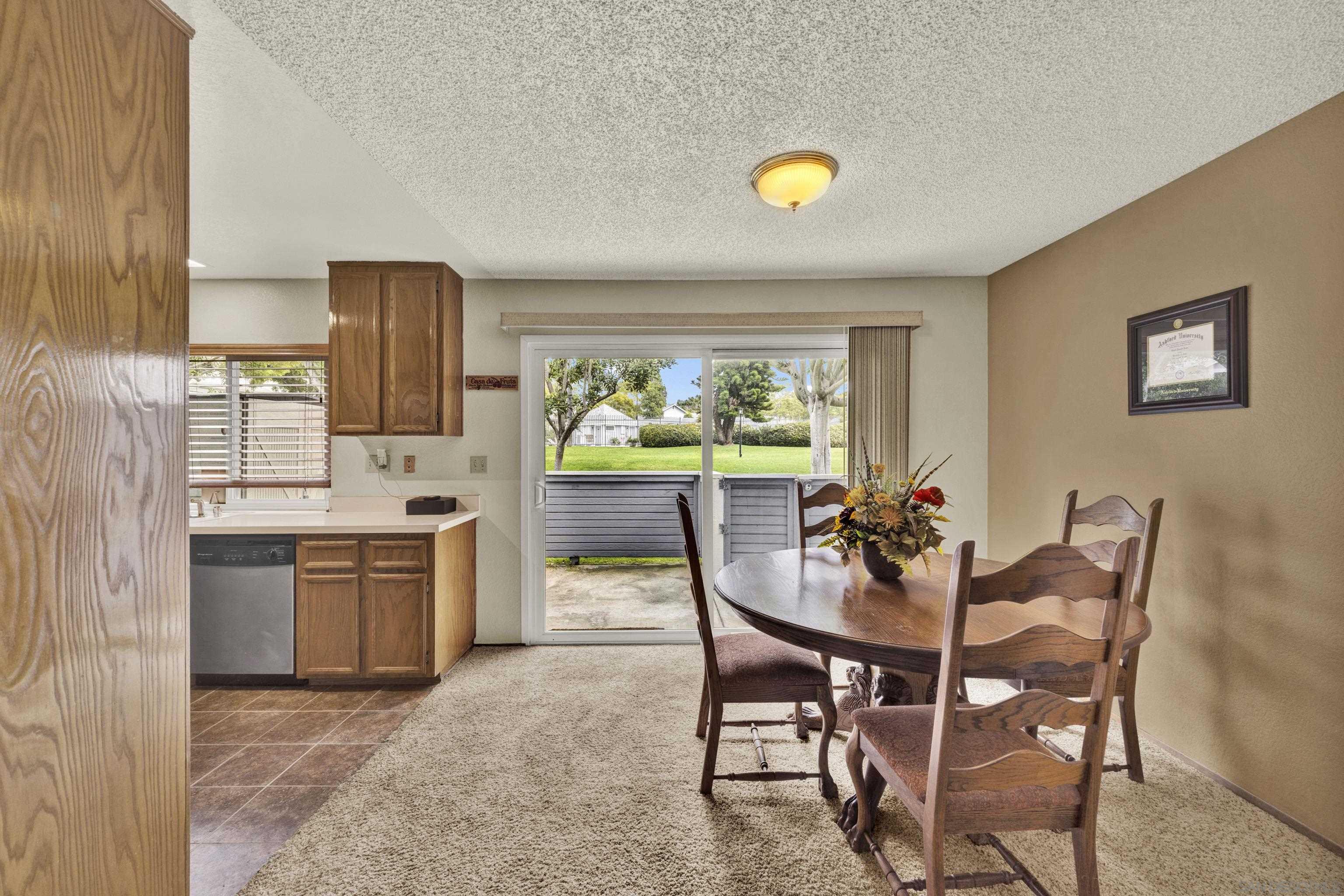 Detail Gallery Image 12 of 51 For 350  Windjammer Cir, Chula Vista,  CA 91910 - 2 Beds | 2/1 Baths