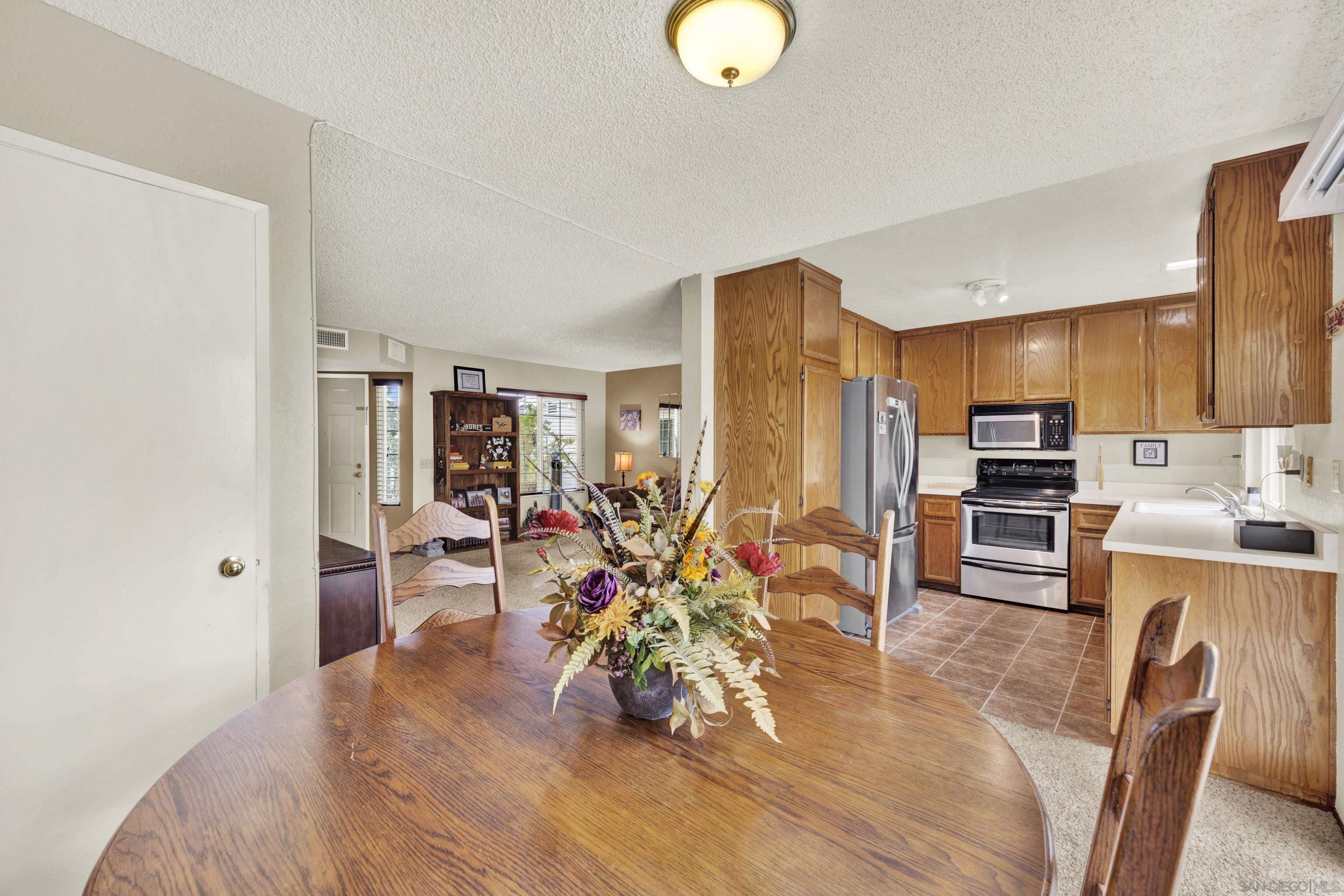 Detail Gallery Image 14 of 51 For 350  Windjammer Cir, Chula Vista,  CA 91910 - 2 Beds | 2/1 Baths