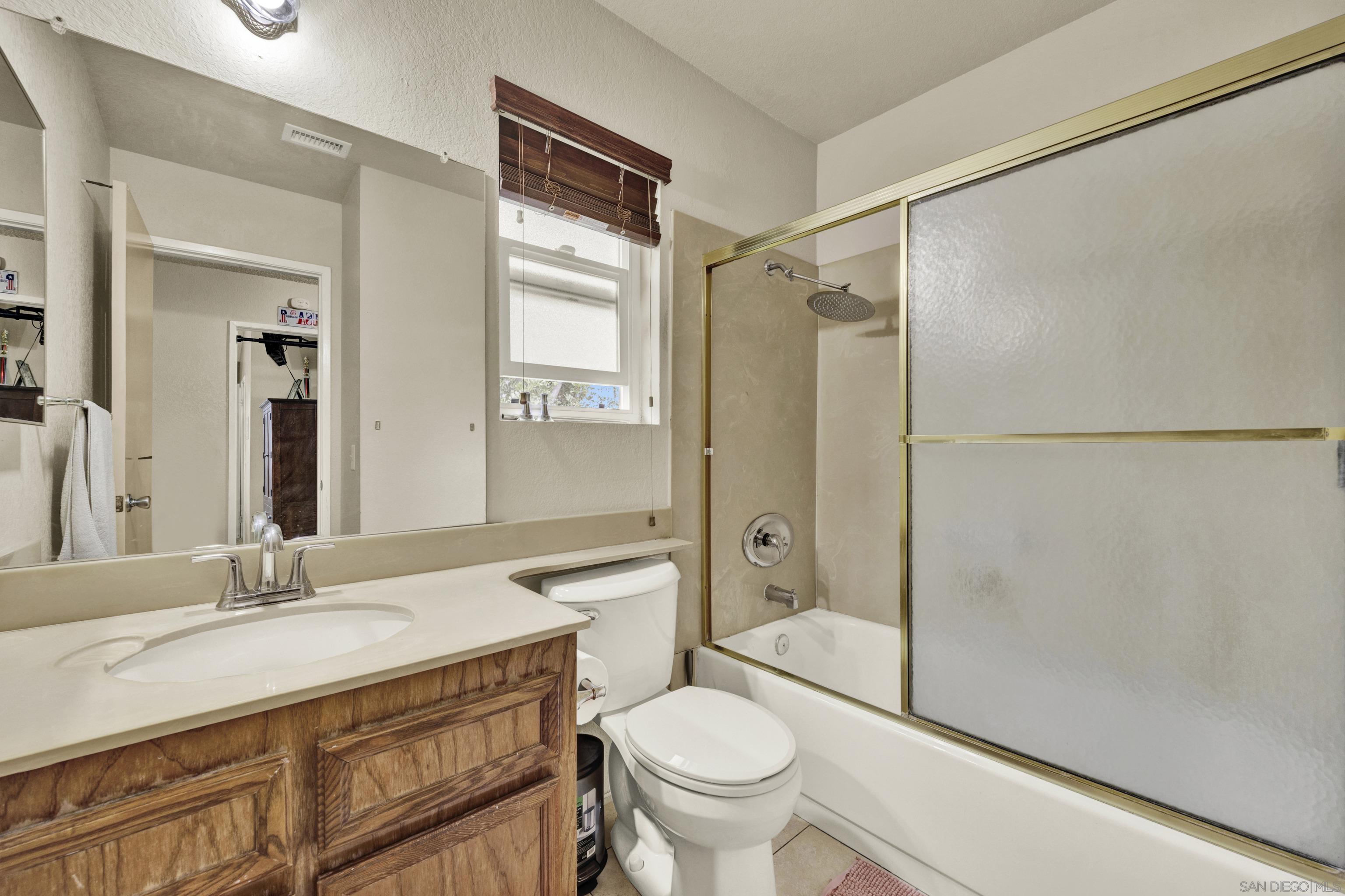 Detail Gallery Image 23 of 51 For 350  Windjammer Cir, Chula Vista,  CA 91910 - 2 Beds | 2/1 Baths