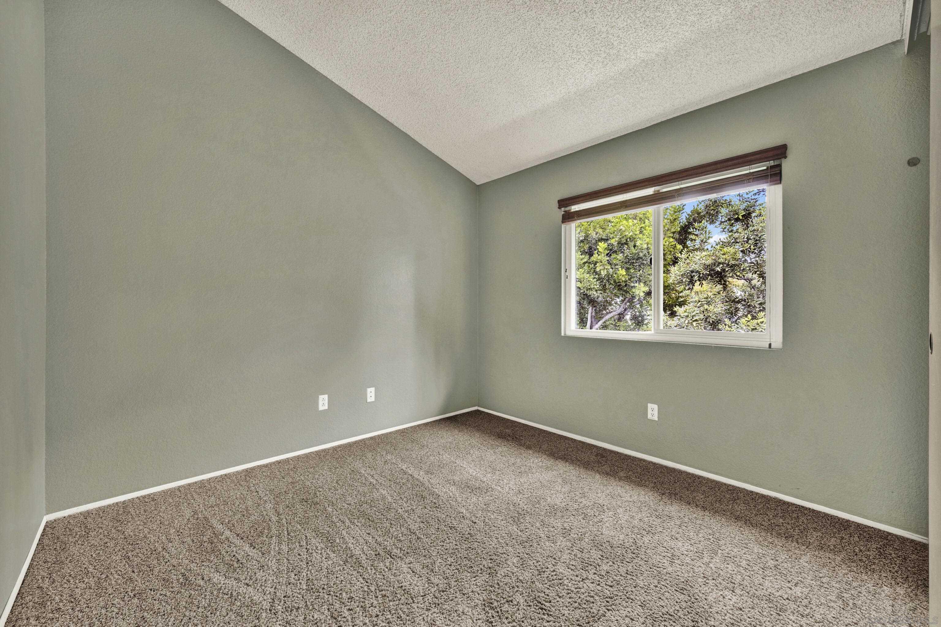 Detail Gallery Image 25 of 51 For 350  Windjammer Cir, Chula Vista,  CA 91910 - 2 Beds | 2/1 Baths