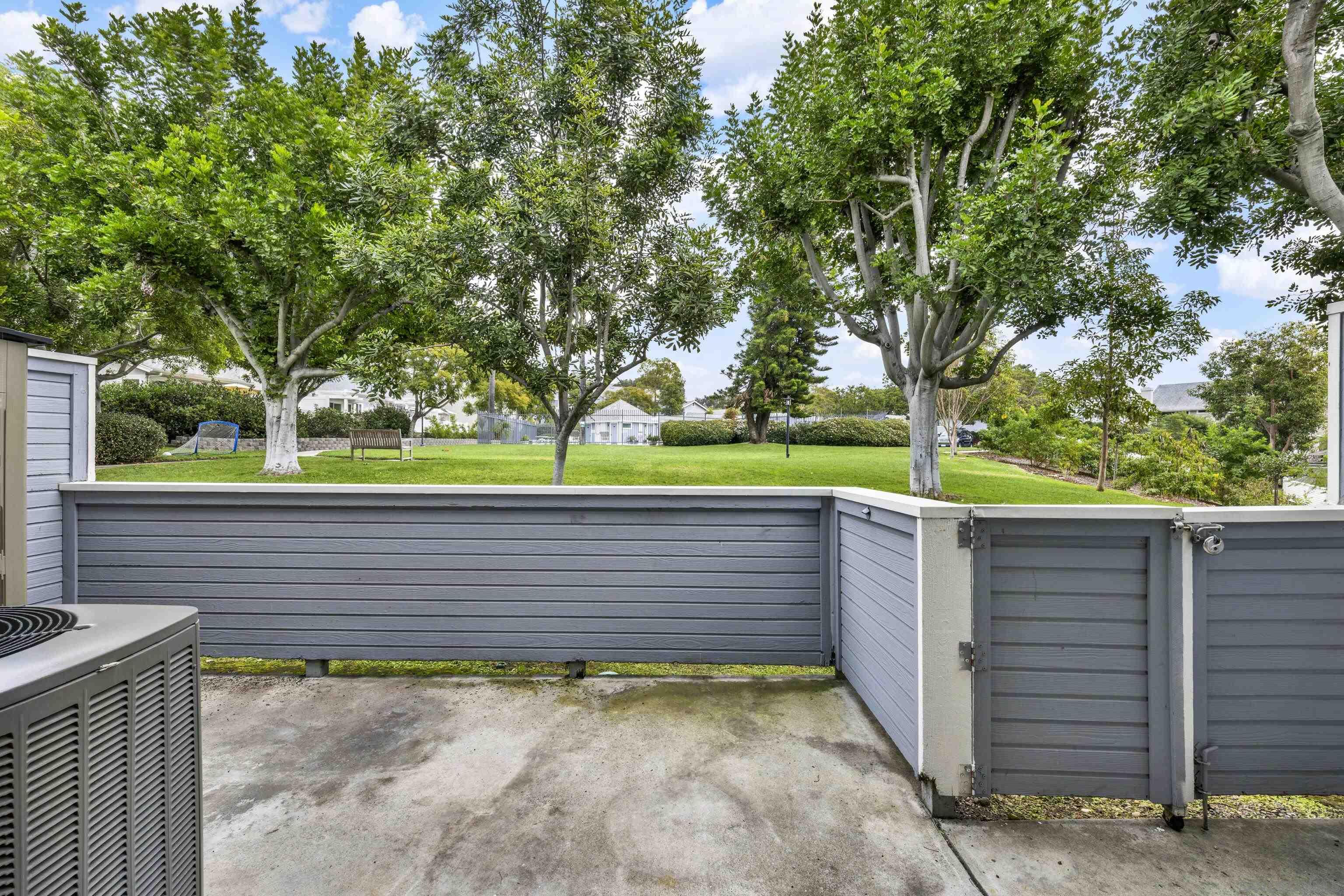 Detail Gallery Image 39 of 51 For 350  Windjammer Cir, Chula Vista,  CA 91910 - 2 Beds | 2/1 Baths