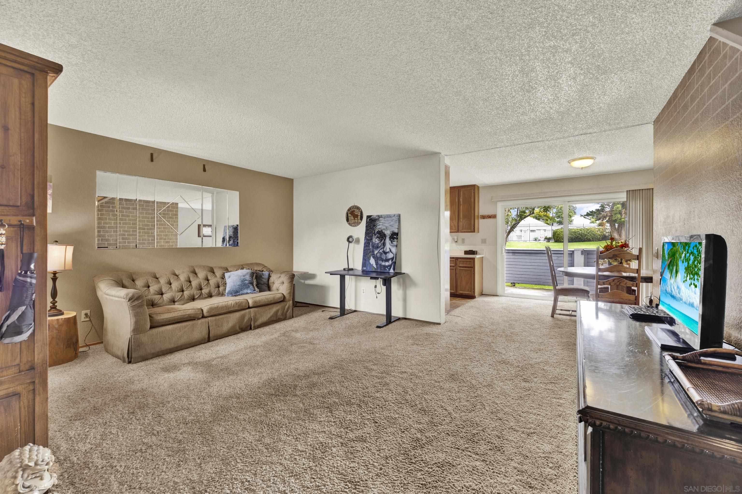 Detail Gallery Image 9 of 51 For 350  Windjammer Cir, Chula Vista,  CA 91910 - 2 Beds | 2/1 Baths