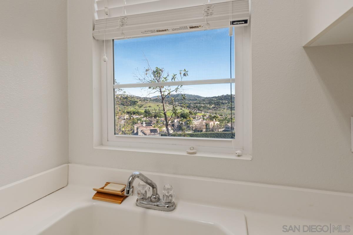 Detail Gallery Image 25 of 33 For 6376  Huntington Dr, Carlsbad,  CA 92009 - 4 Beds | 4/1 Baths