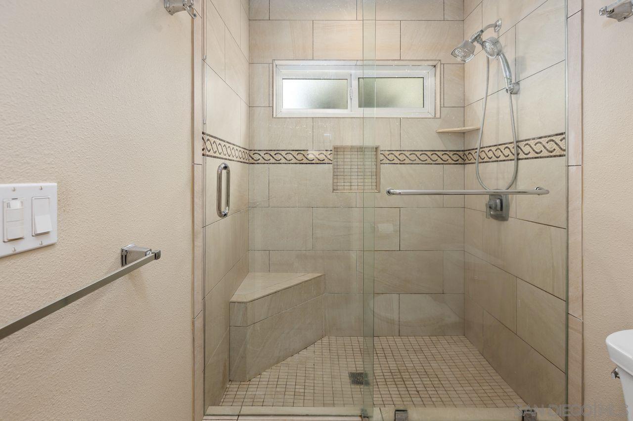 Detail Gallery Image 15 of 27 For 11152  Vivaracho Way, San Diego,  CA 92124 - 4 Beds | 2 Baths