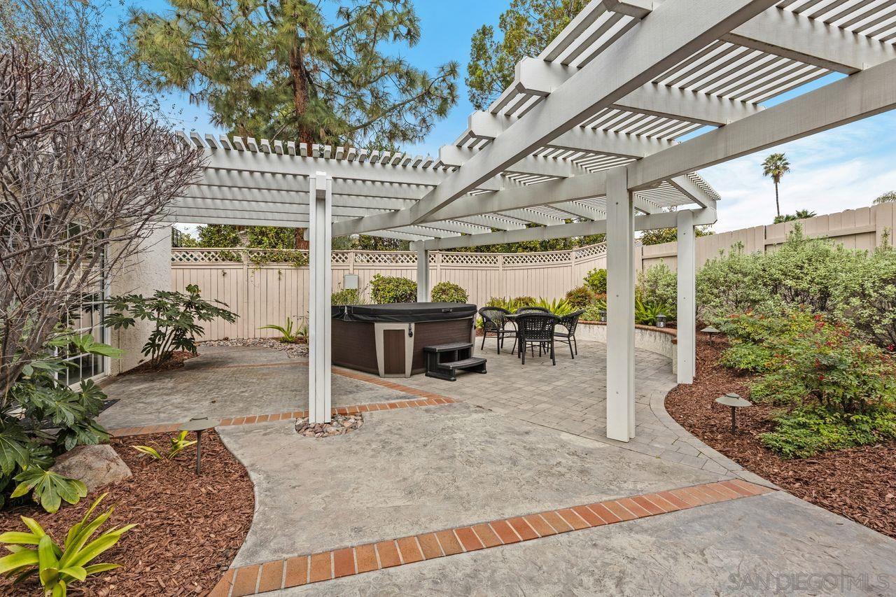 Detail Gallery Image 22 of 27 For 11152  Vivaracho Way, San Diego,  CA 92124 - 4 Beds | 2 Baths