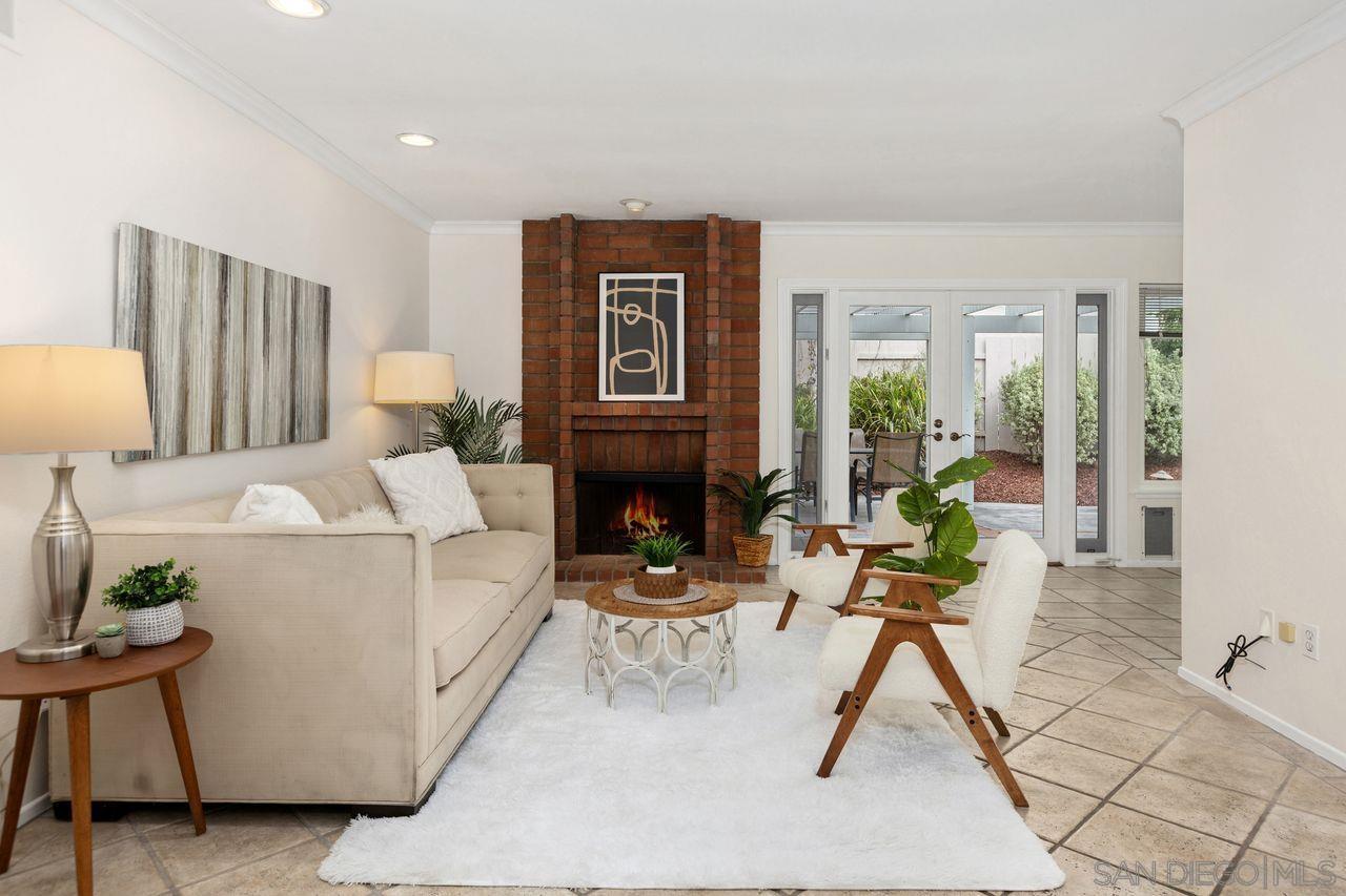 Detail Gallery Image 7 of 27 For 11152  Vivaracho Way, San Diego,  CA 92124 - 4 Beds | 2 Baths