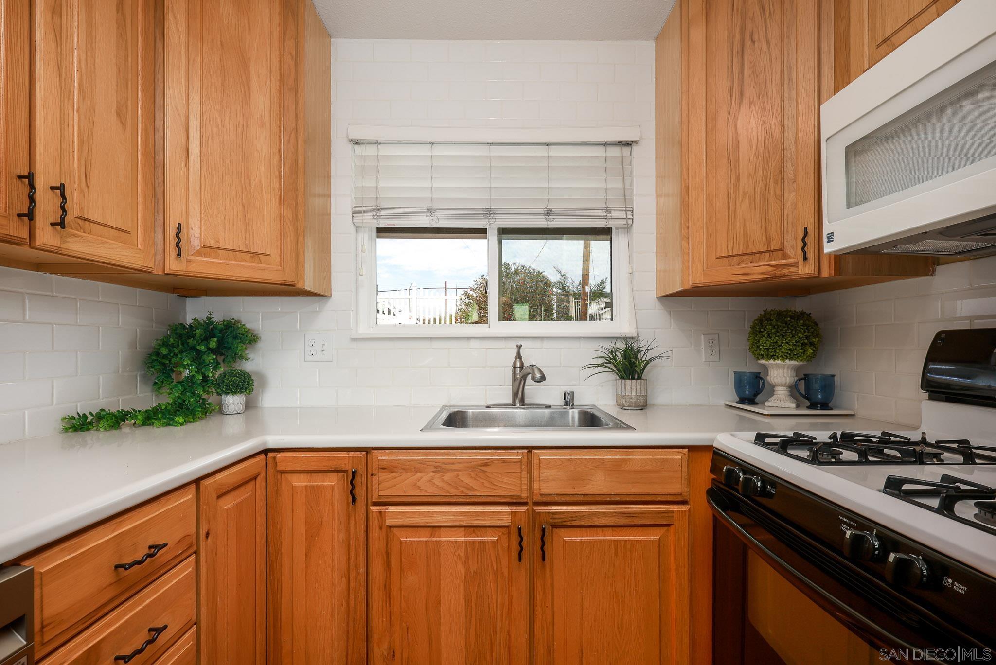 Detail Gallery Image 13 of 32 For 11739  Walnut Rd, Lakeside,  CA 92040 - 3 Beds | 2 Baths