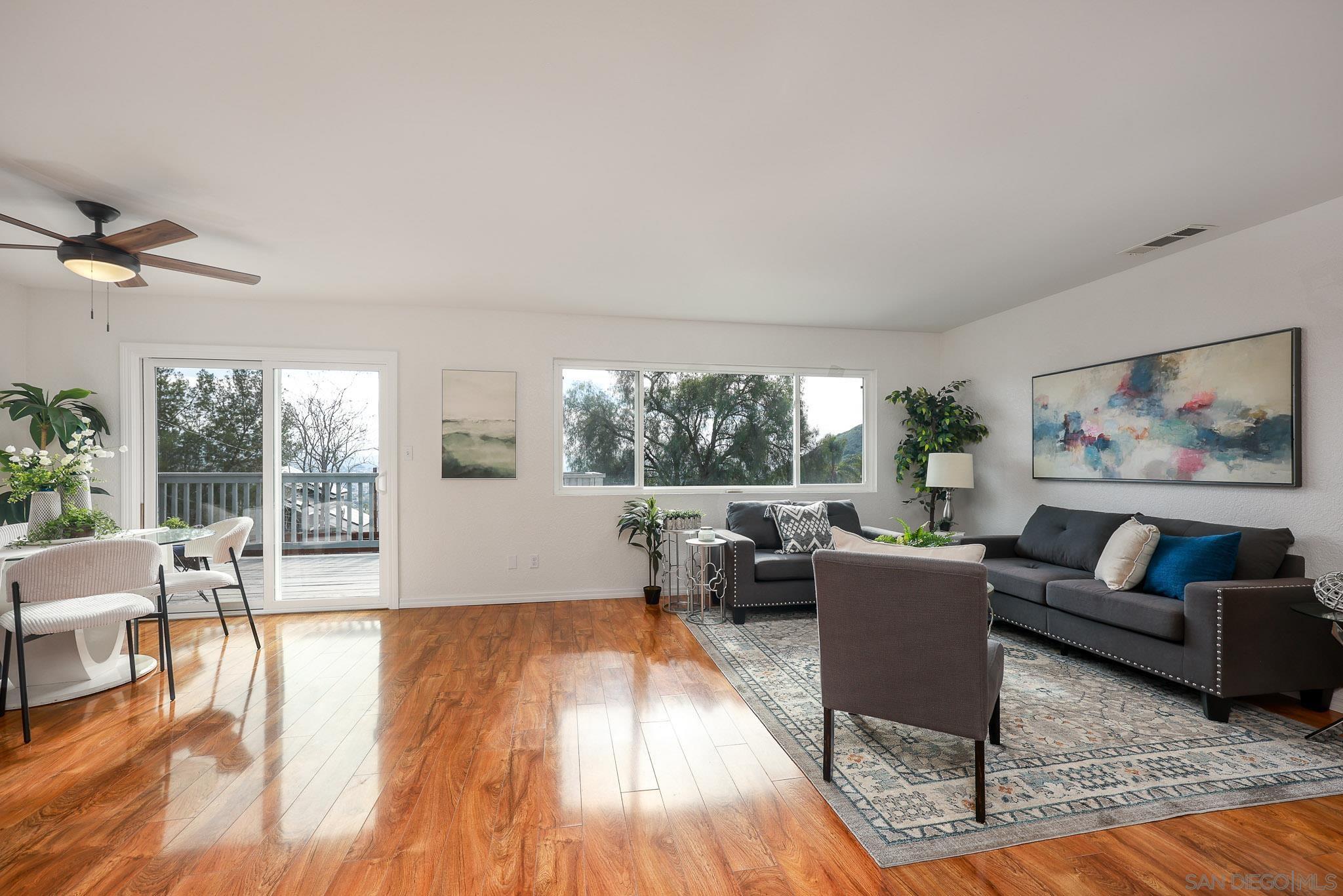 Detail Gallery Image 5 of 32 For 11739  Walnut Rd, Lakeside,  CA 92040 - 3 Beds | 2 Baths