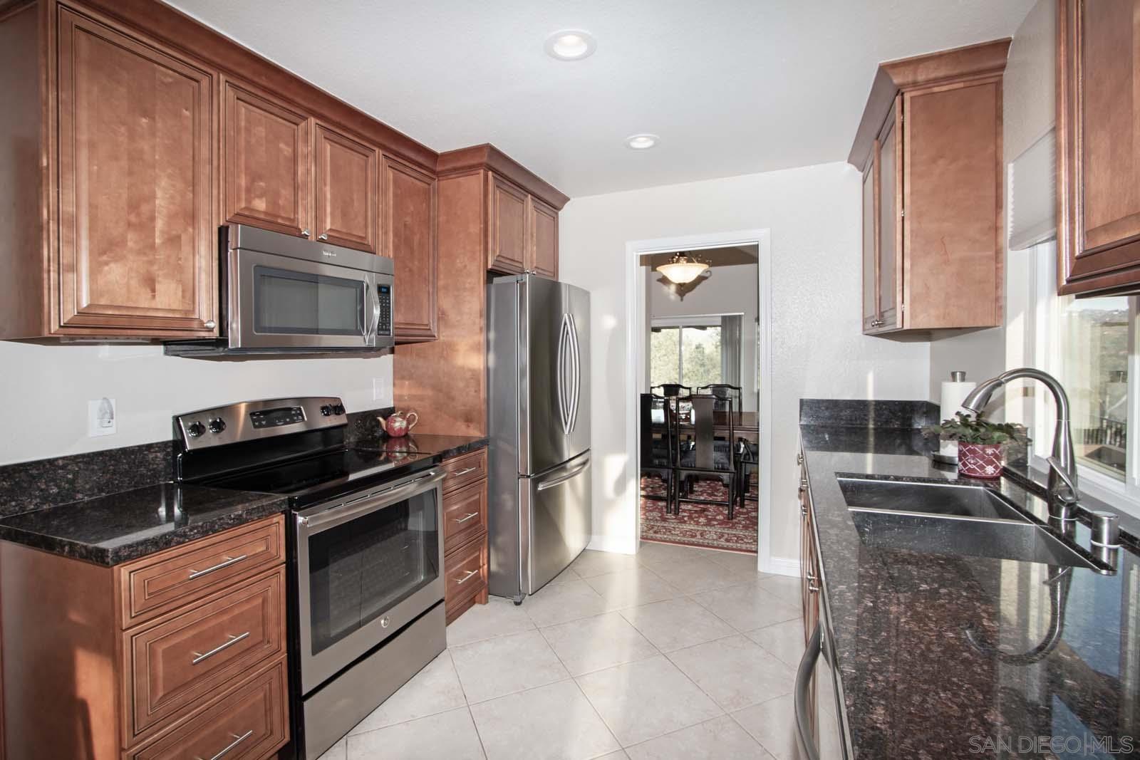 Detail Gallery Image 15 of 64 For 17489  Carnton Way, San Diego,  CA 92128 - 2 Beds | 2 Baths