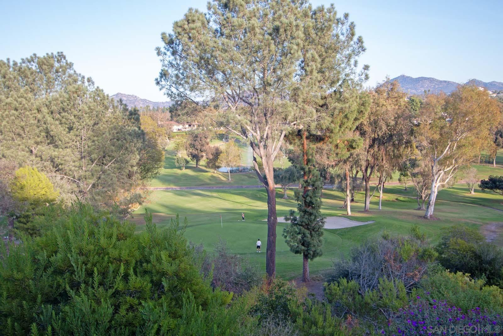 Detail Gallery Image 4 of 64 For 17489  Carnton Way, San Diego,  CA 92128 - 2 Beds | 2 Baths