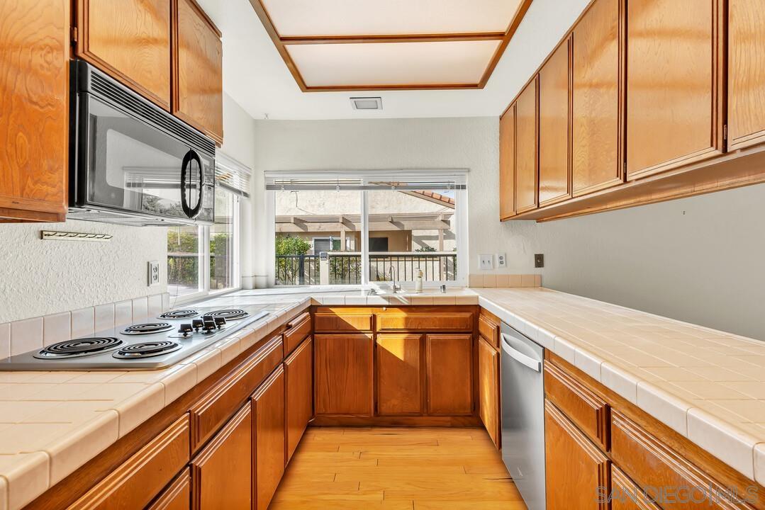 Detail Gallery Image 14 of 44 For 1234  Granada Way, San Marcos,  CA 92078 - 3 Beds | 2 Baths