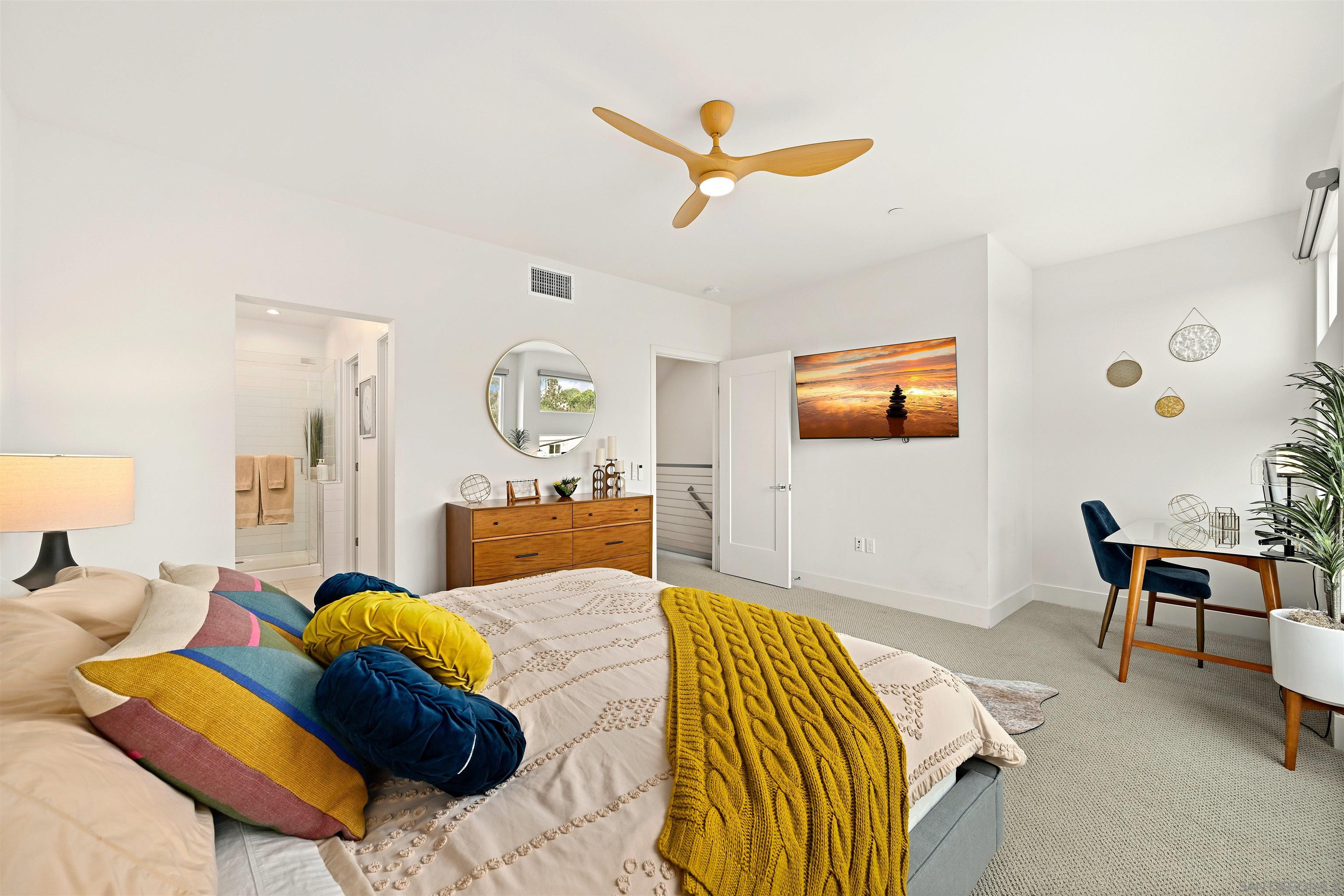 Detail Gallery Image 13 of 33 For 1055  32nd St  #9,  San Diego,  CA 92102 - 3 Beds | 2/1 Baths