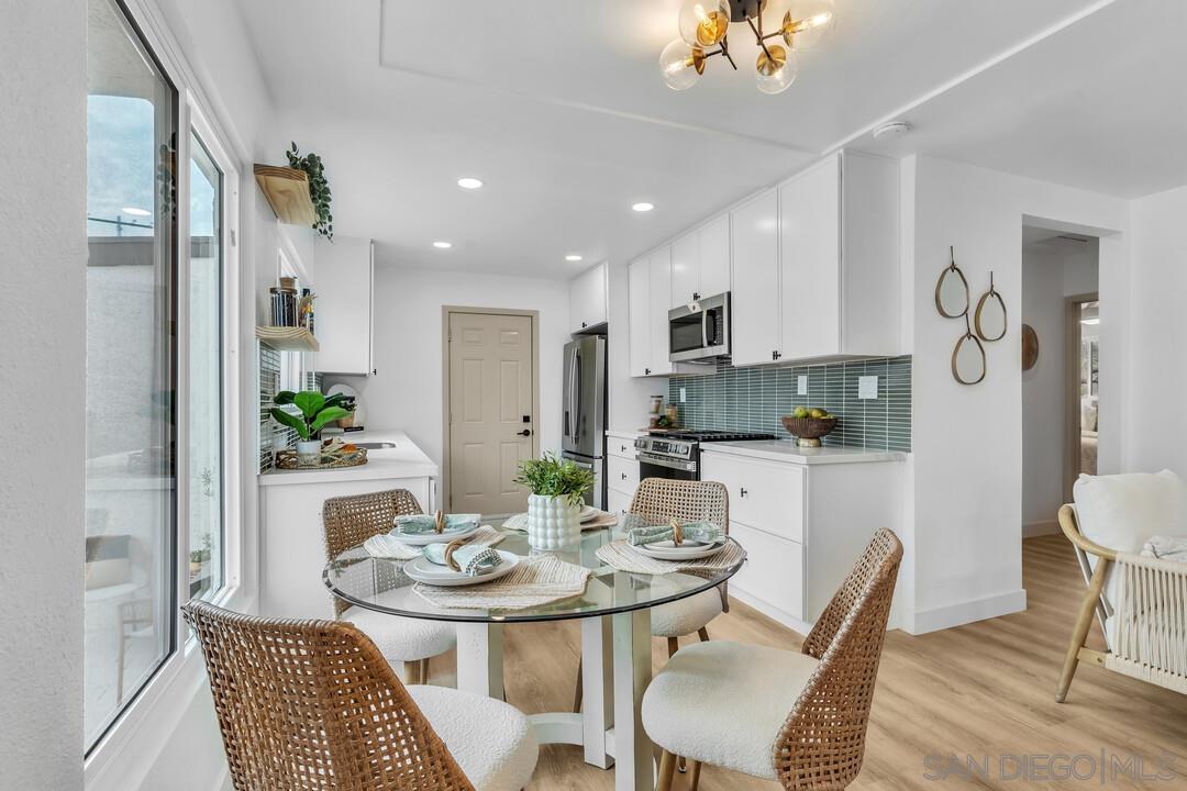 Front Image Thumbnail for SD260001800