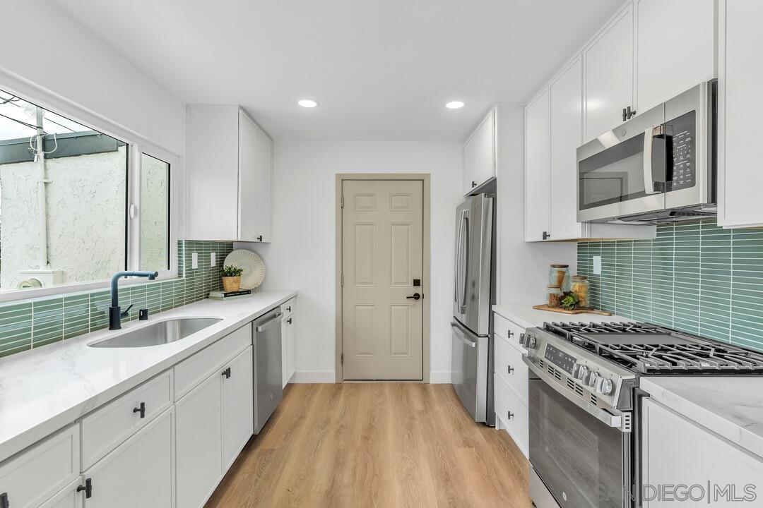 Detail Gallery Image 12 of 37 For 5230  Nutmeg Street, San Diego,  CA 92105 - 3 Beds | 2 Baths