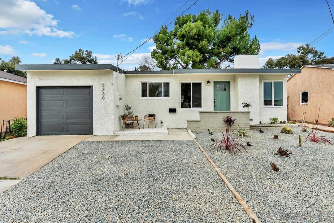 Detail Gallery Image 3 of 37 For 5230  Nutmeg Street, San Diego,  CA 92105 - 3 Beds | 2 Baths