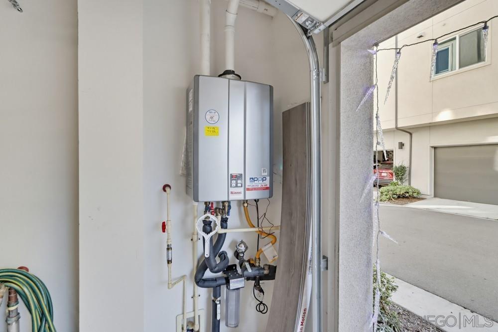 Detail Gallery Image 29 of 33 For 5474  Seacliff Pl  #36,  San Diego,  CA 92154 - 3 Beds | 2/1 Baths