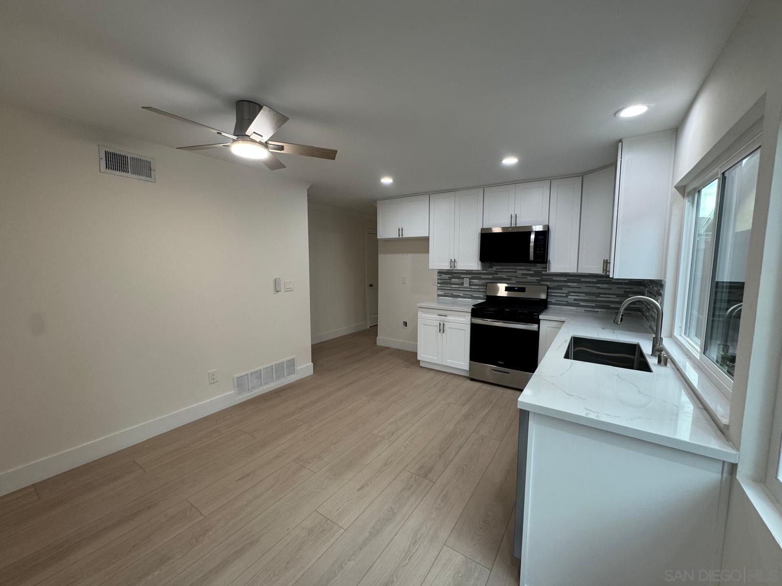 Detail Gallery Image 3 of 26 For 1205  27th St, San Diego,  CA 92154 - 3 Beds | 2 Baths