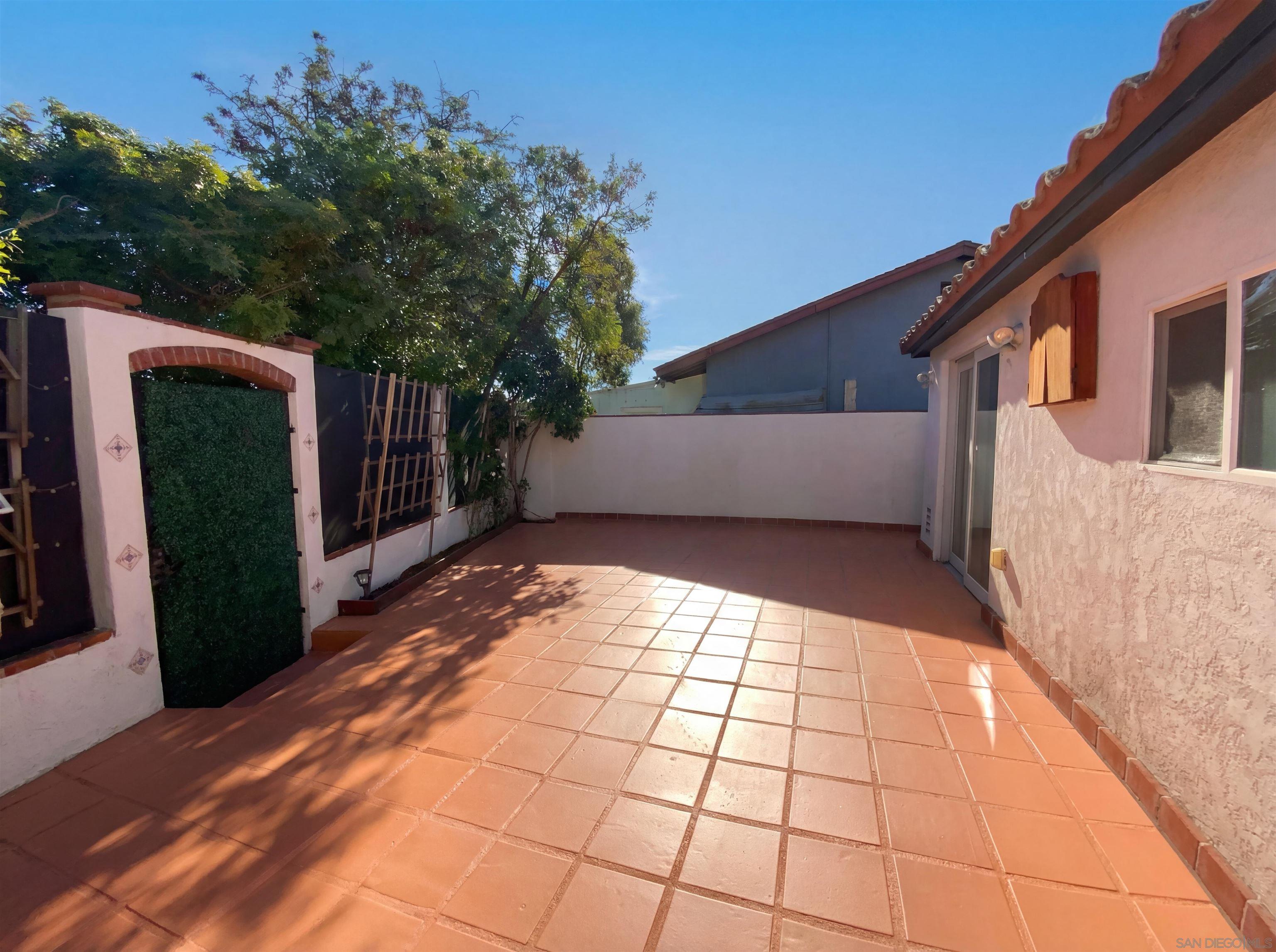 Detail Gallery Image 7 of 45 For 2541  Haller St, San Diego,  CA 92104 - 2 Beds | 1 Baths