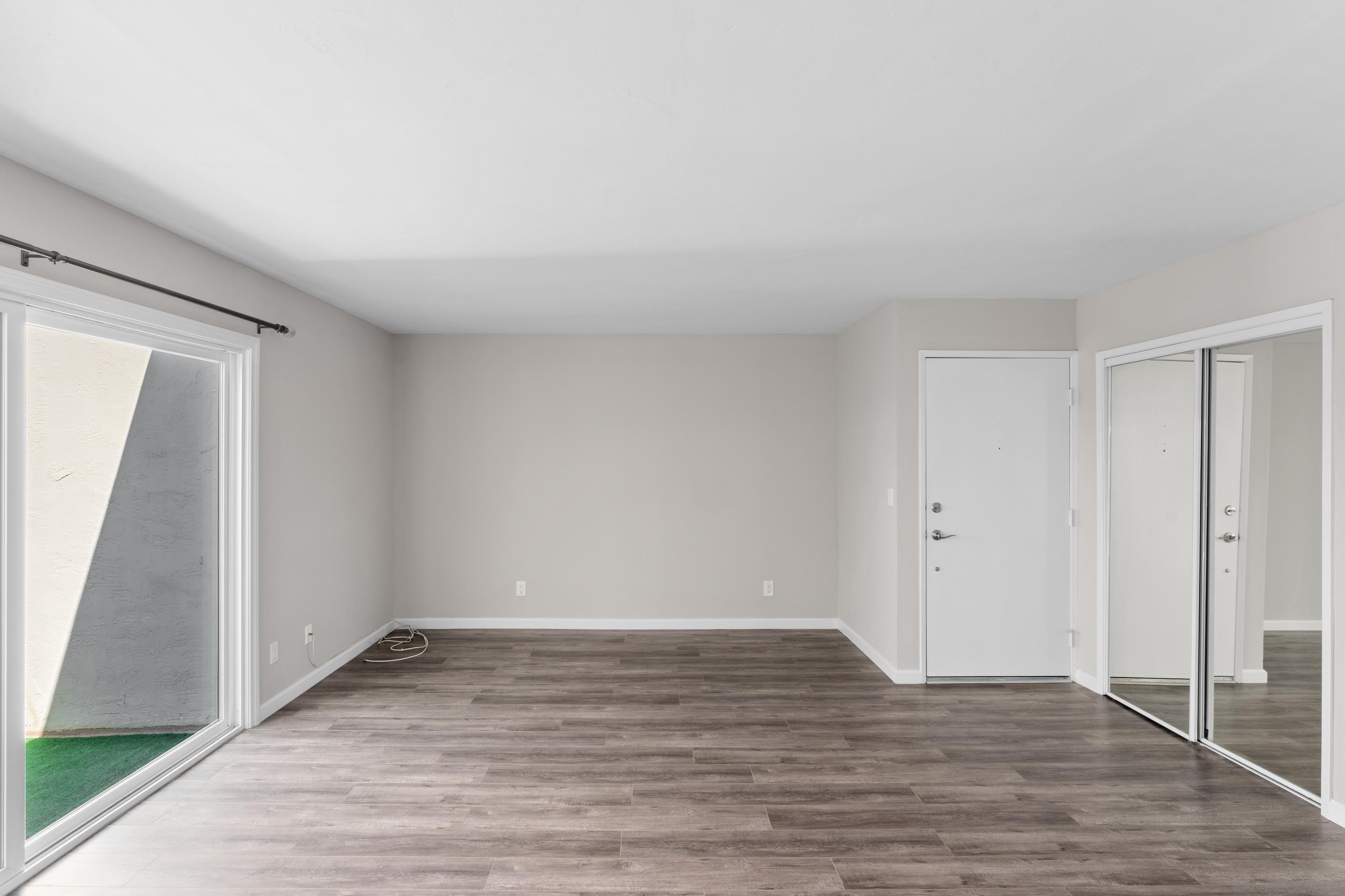 Detail Gallery Image 7 of 29 For 4064  Huerfano Avenue  #249,  San Diego,  CA 92117 - 2 Beds | 1 Baths