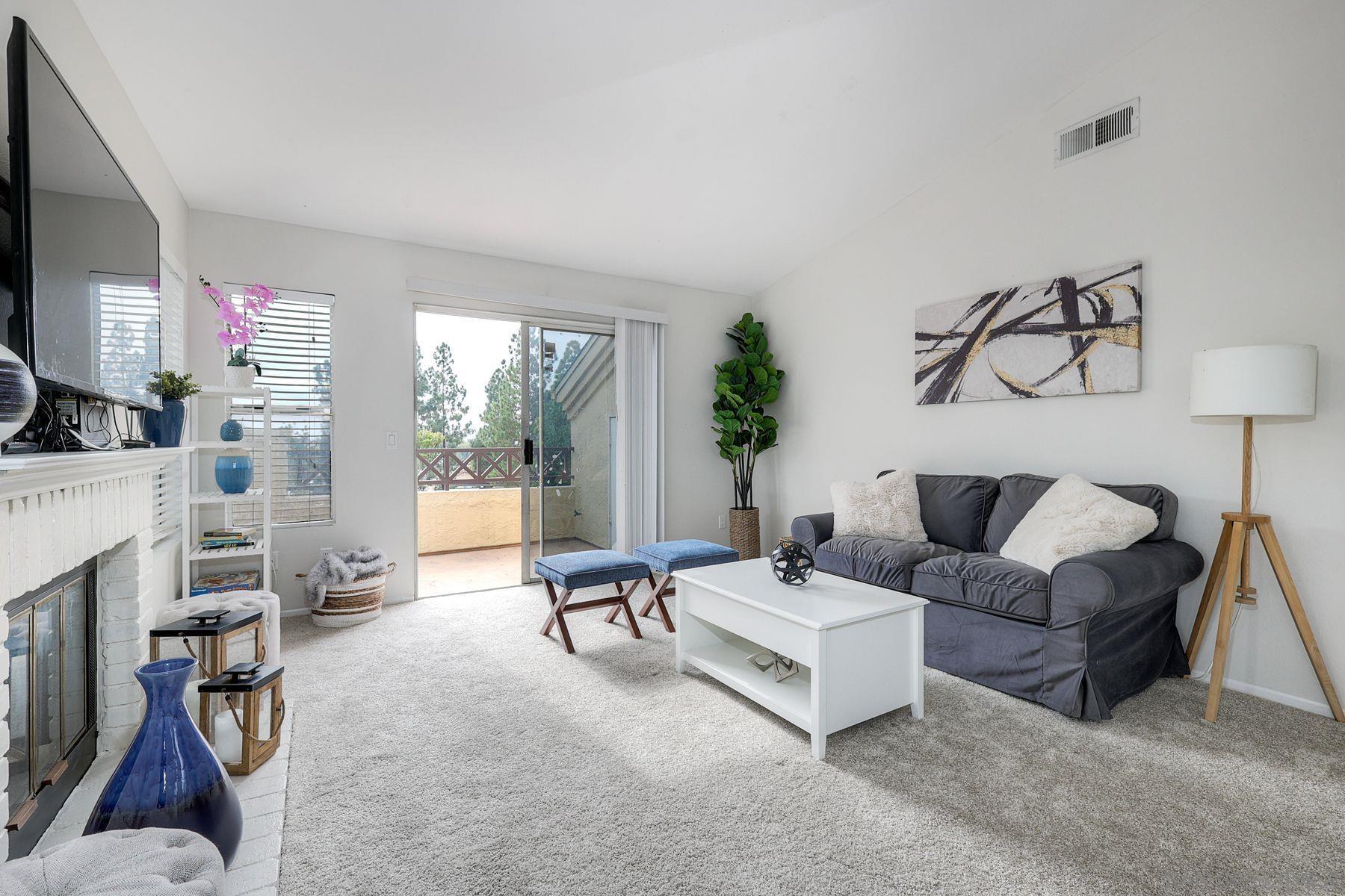 Detail Gallery Image 13 of 27 For 2035  Lakeridge Cir, Chula Vista,  CA 91913 - 2 Beds | 2 Baths