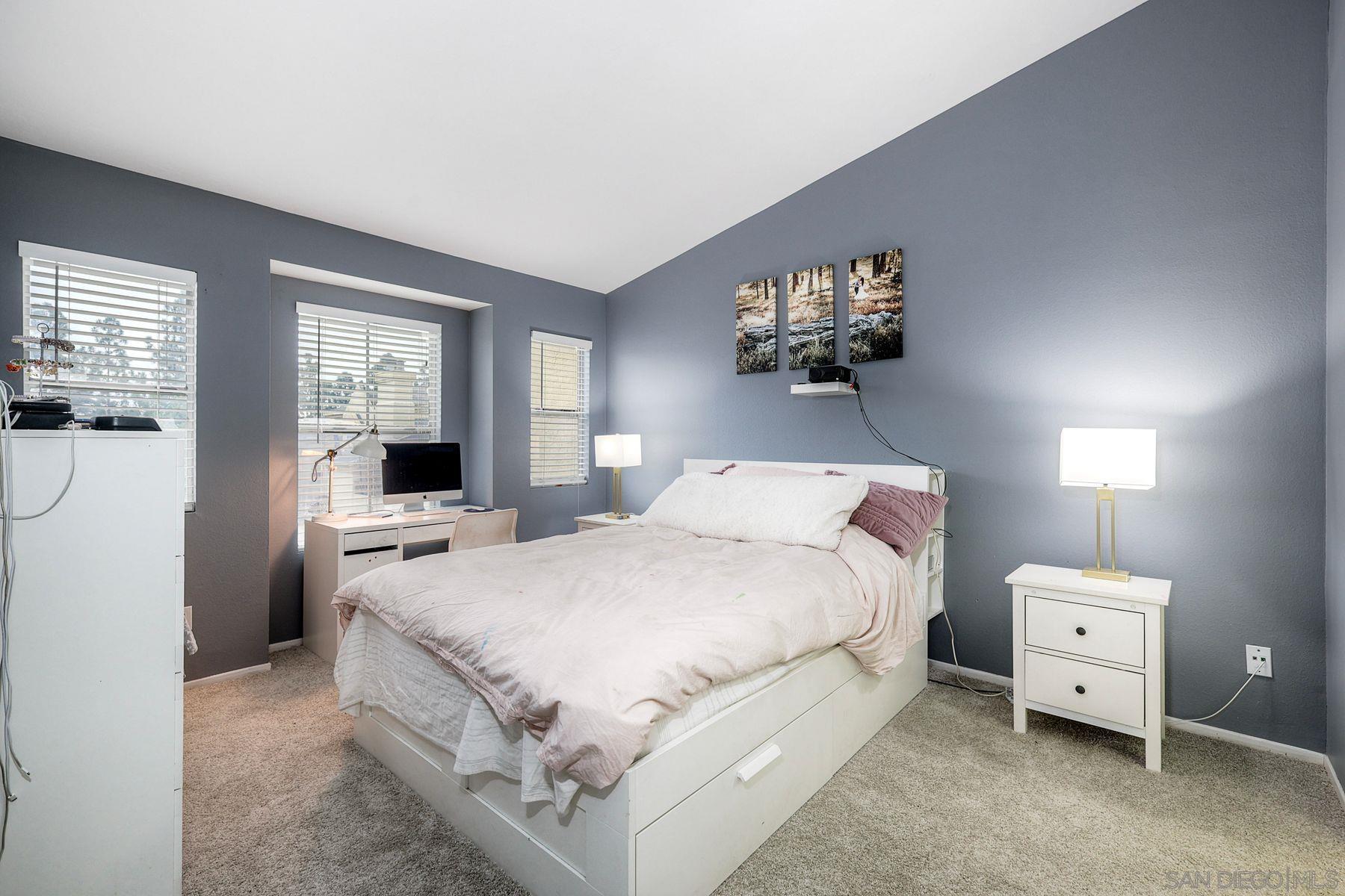 Detail Gallery Image 16 of 27 For 2035  Lakeridge Cir, Chula Vista,  CA 91913 - 2 Beds | 2 Baths