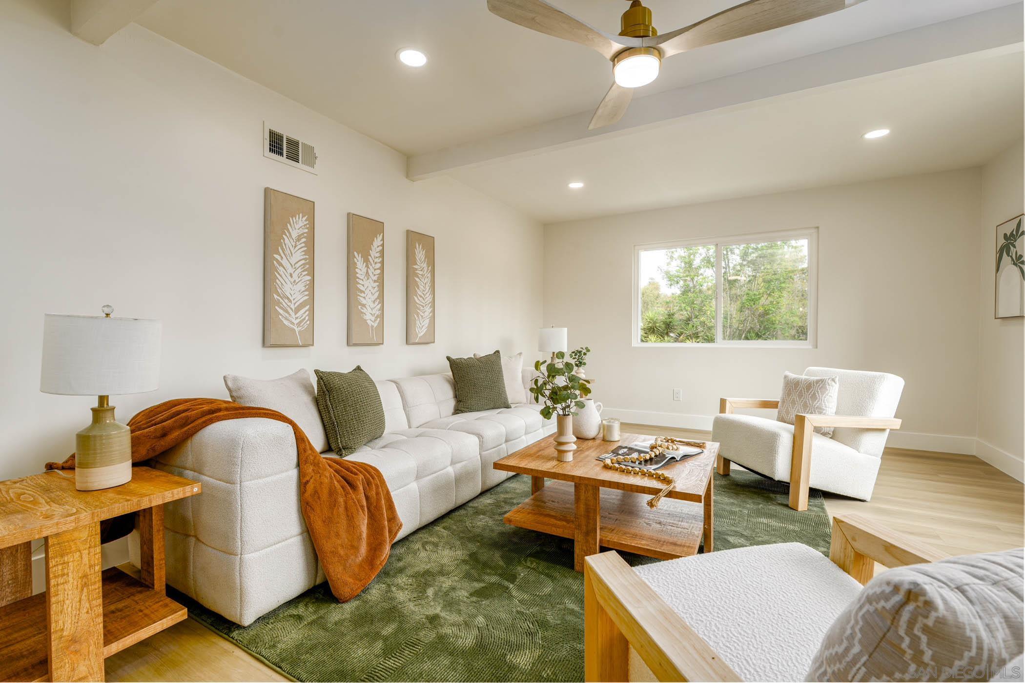 Detail Gallery Image 17 of 26 For 1602  Montgomery, Vista,  CA 92084 - 4 Beds | 3 Baths