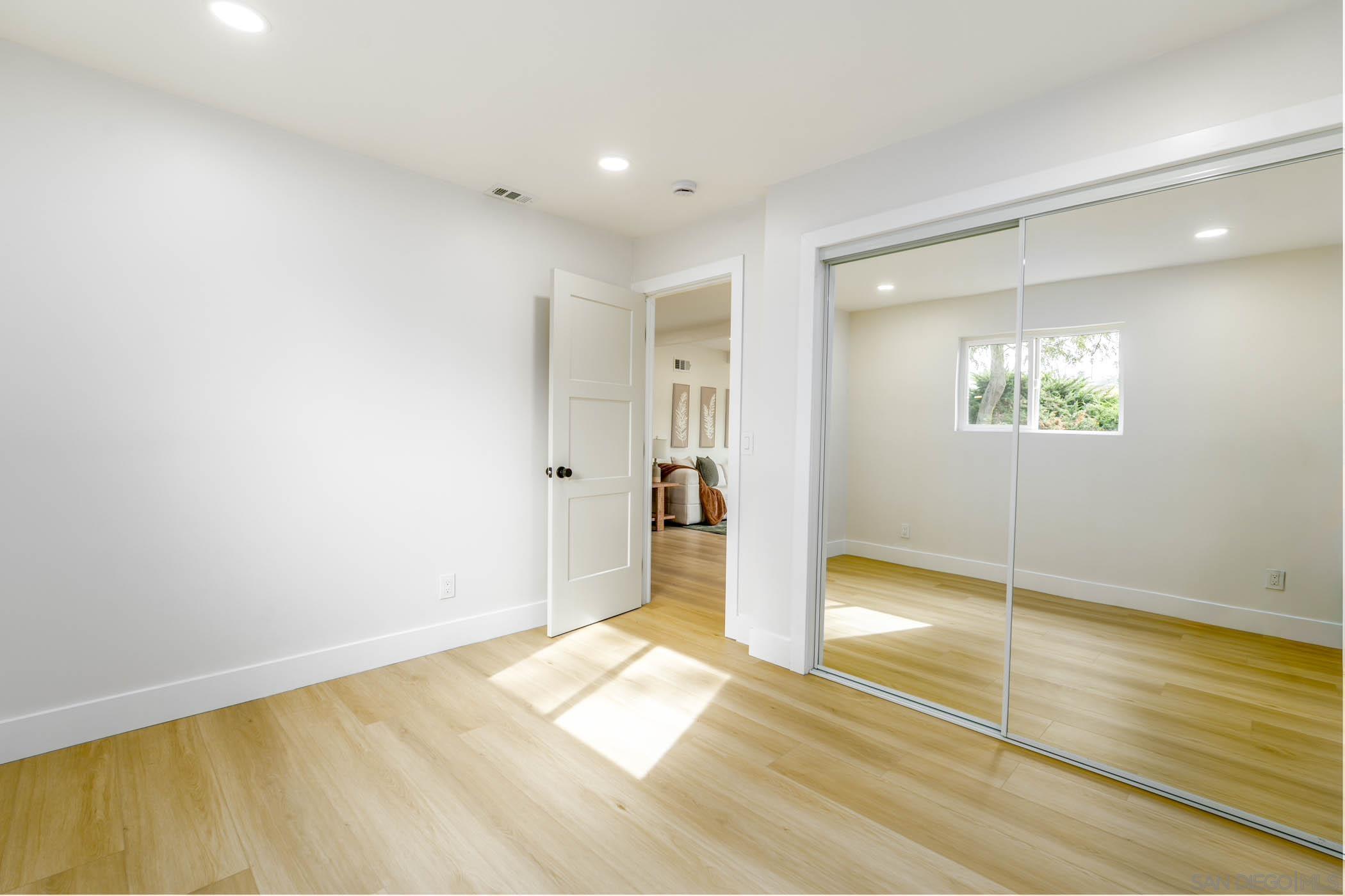 Detail Gallery Image 18 of 26 For 1602  Montgomery, Vista,  CA 92084 - 4 Beds | 3 Baths