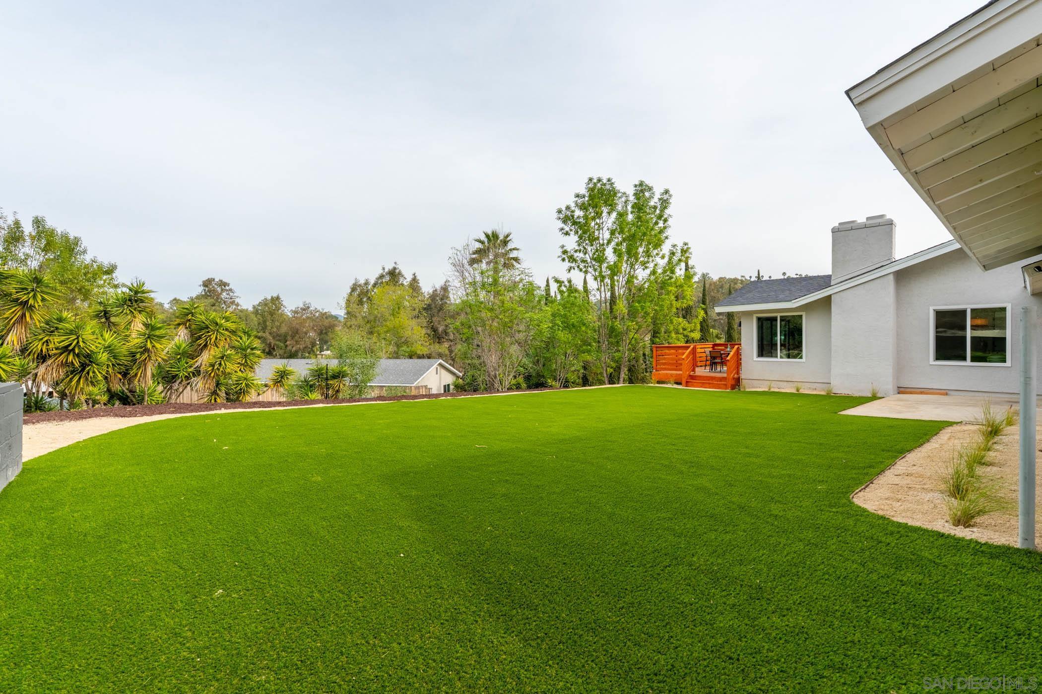 Detail Gallery Image 22 of 26 For 1602  Montgomery, Vista,  CA 92084 - 4 Beds | 3 Baths