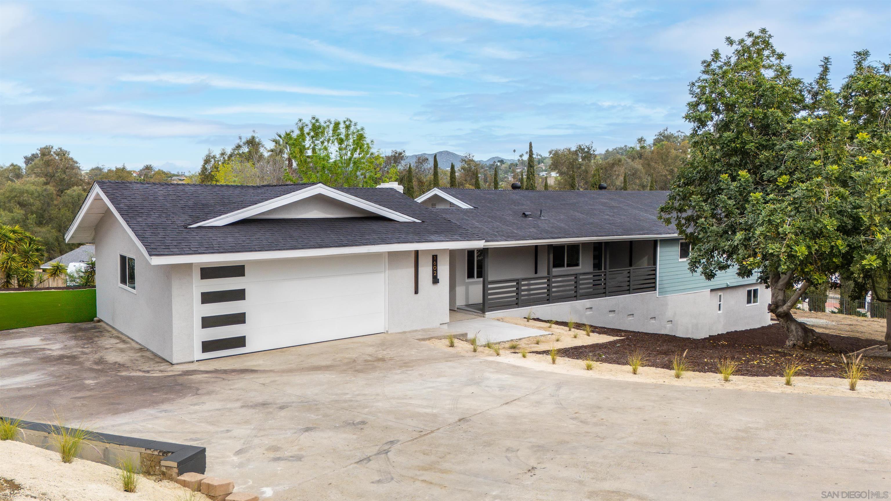 Detail Gallery Image 23 of 26 For 1602  Montgomery, Vista,  CA 92084 - 4 Beds | 3 Baths