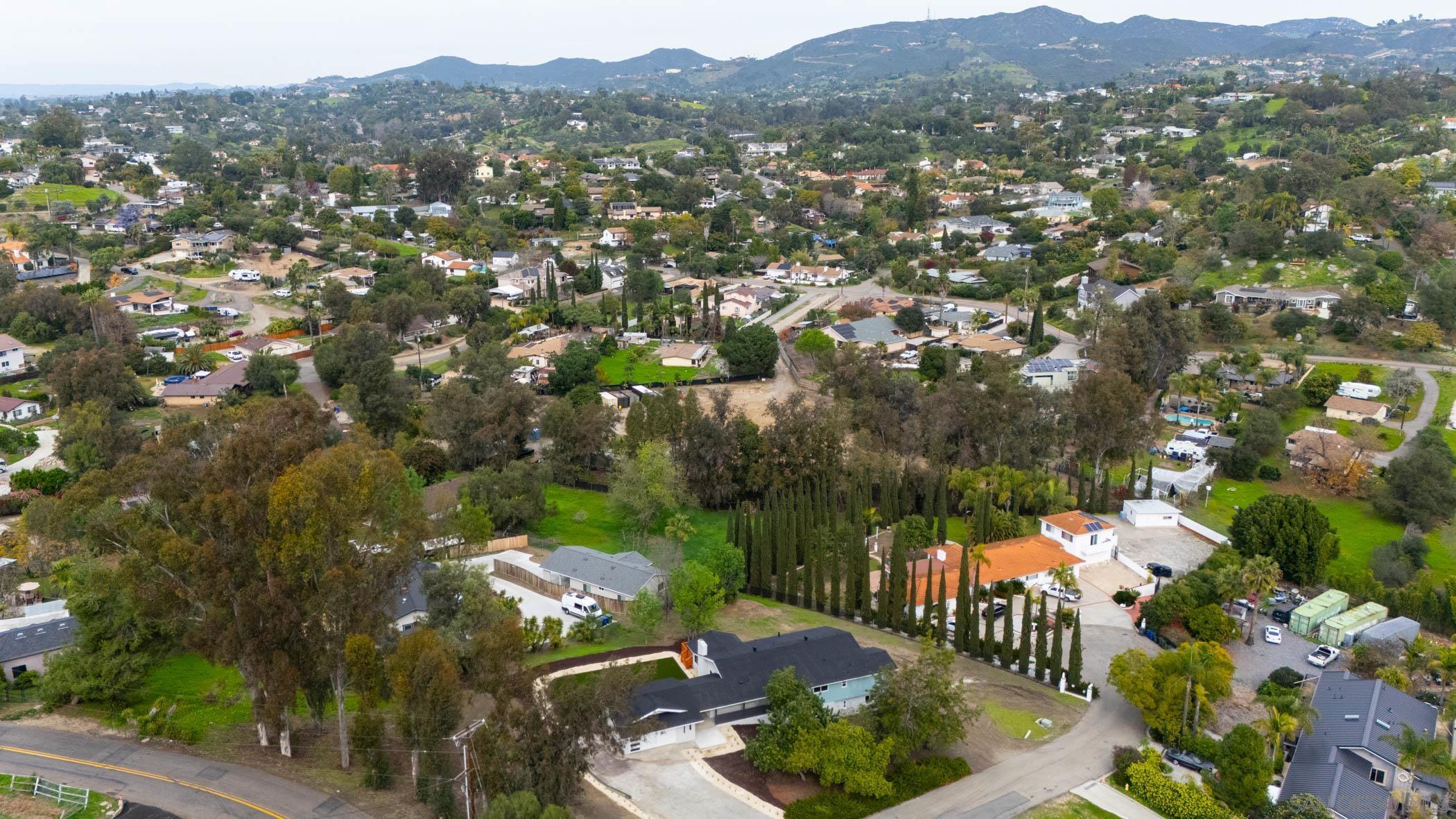 Detail Gallery Image 25 of 26 For 1602  Montgomery, Vista,  CA 92084 - 4 Beds | 3 Baths