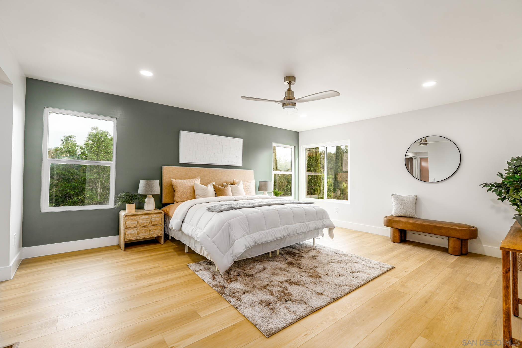 Detail Gallery Image 8 of 26 For 1602  Montgomery, Vista,  CA 92084 - 4 Beds | 3 Baths