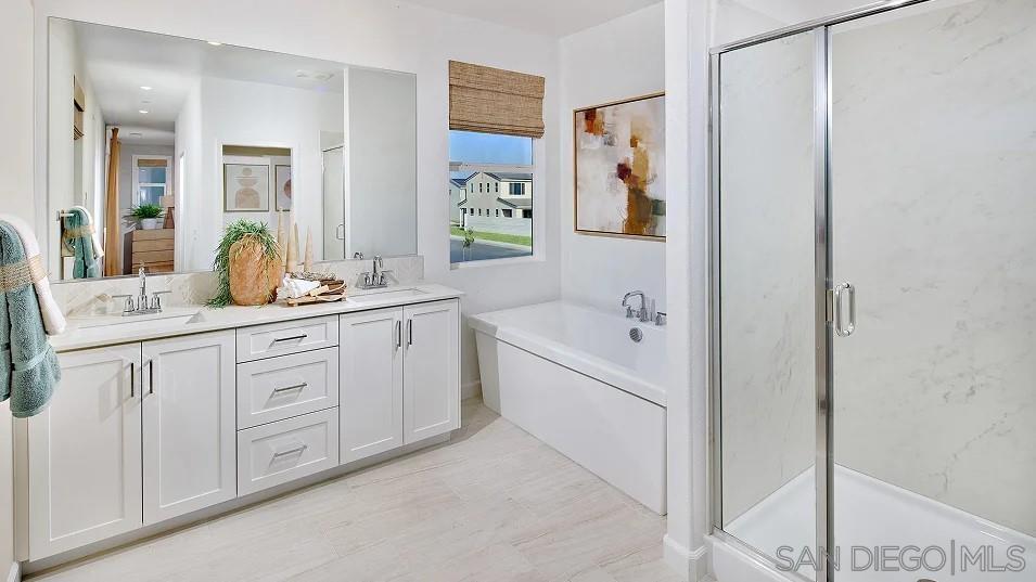 Detail Gallery Image 13 of 17 For 107  Metz Way, Oceanside,  CA 92057 - 3 Beds | 3 Baths