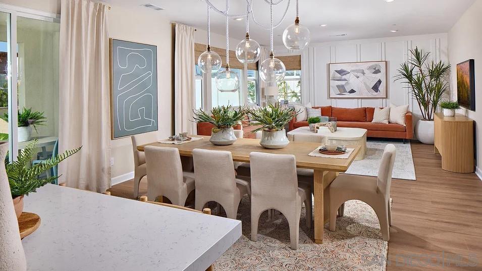 Detail Gallery Image 7 of 17 For 107  Metz Way, Oceanside,  CA 92057 - 3 Beds | 3 Baths