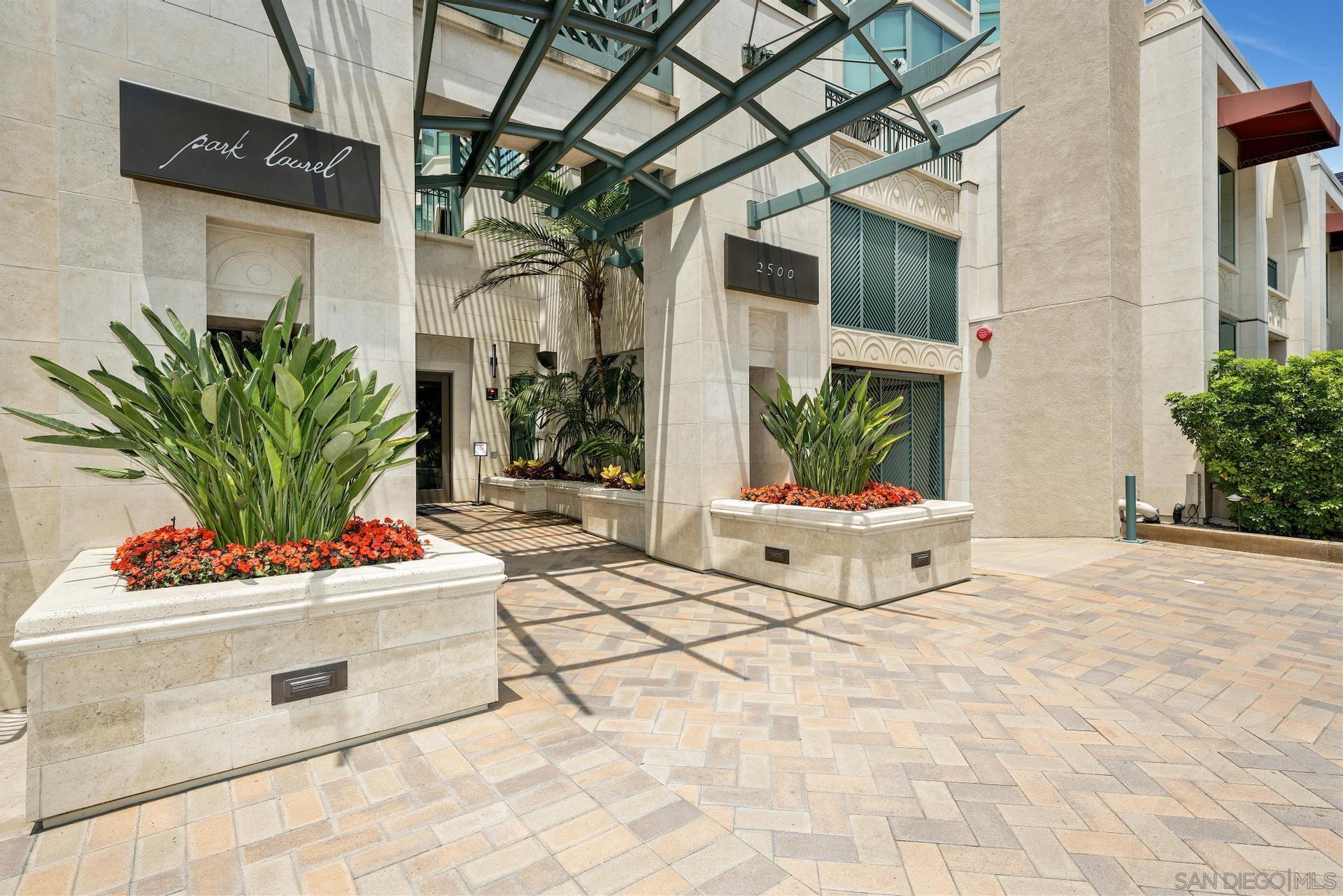 Detail Gallery Image 4 of 64 For 2500  6th Ave.  Ph5,  San Diego,  CA 92103 - 4 Beds | 4/1 Baths