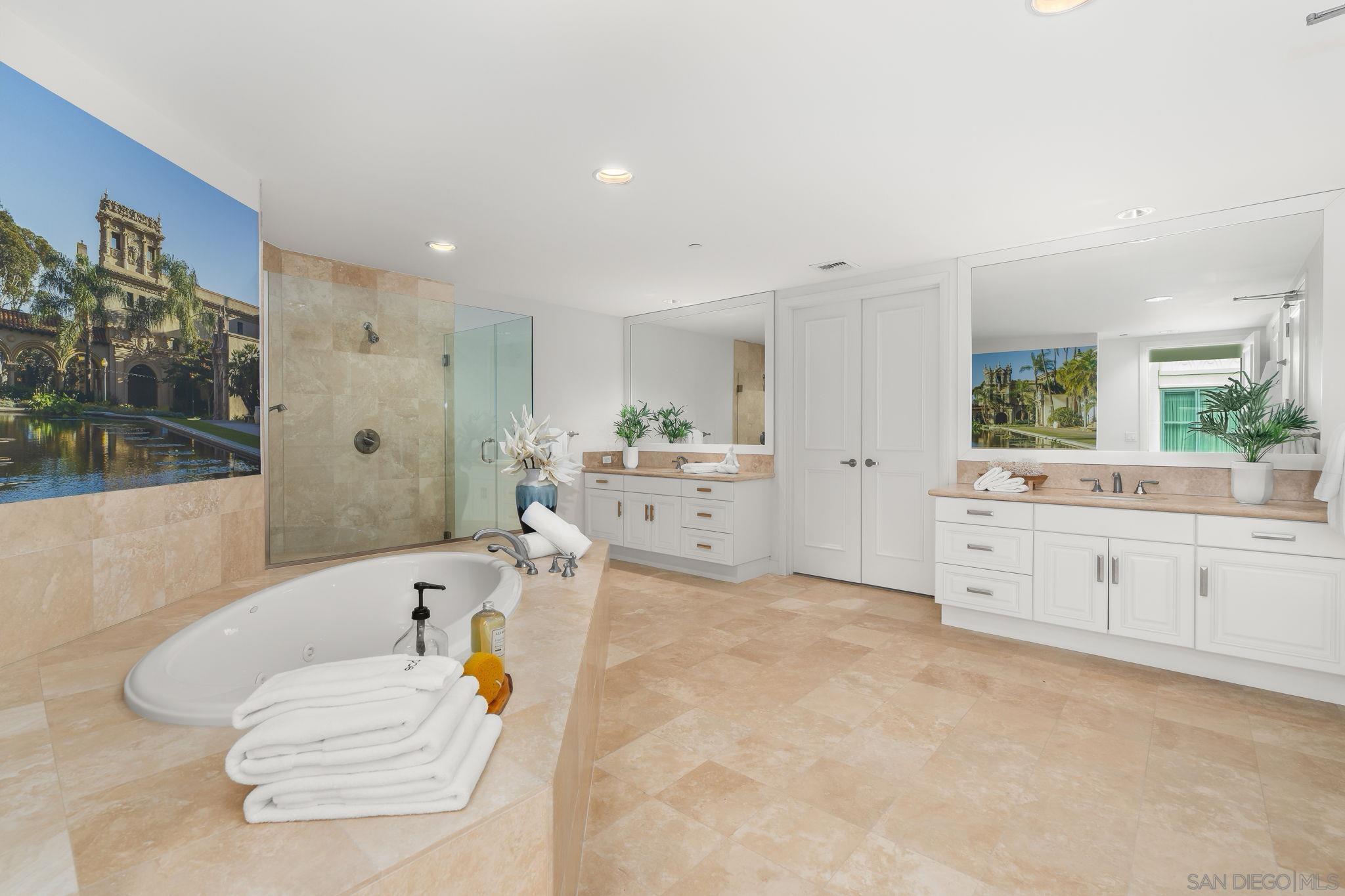 Detail Gallery Image 35 of 64 For 2500  6th Ave.  Ph5,  San Diego,  CA 92103 - 4 Beds | 4/1 Baths