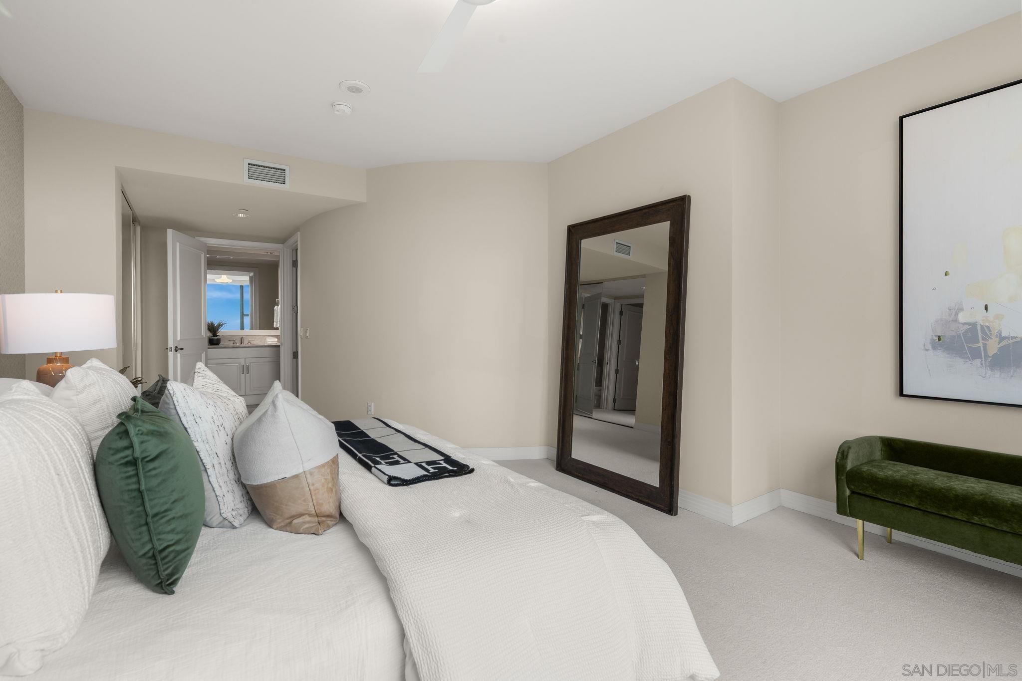 Detail Gallery Image 48 of 64 For 2500  6th Ave.  Ph5,  San Diego,  CA 92103 - 4 Beds | 4/1 Baths