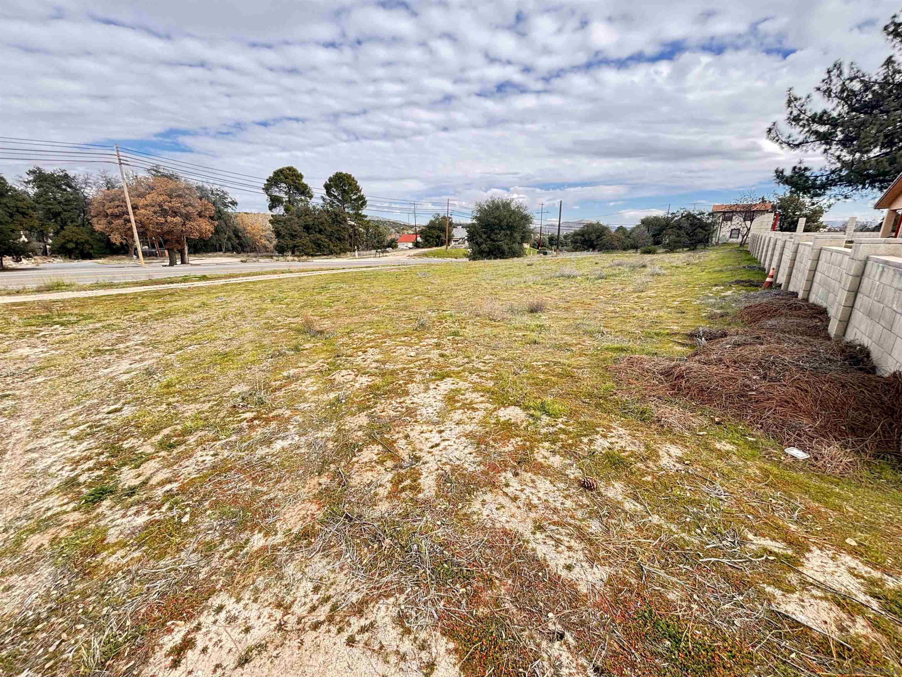 Detail Gallery Image 7 of 20 For 2185  Manzanita Ln, Boulevard,  CA 91905 - 4 Beds | 2 Baths