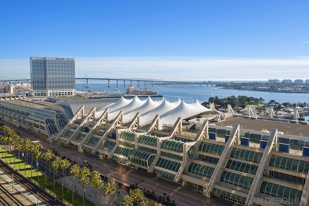 Detail Gallery Image 2 of 71 For 100  Harbor Drive  #1906,  San Diego,  CA 92101 - 1 Beds | 1/1 Baths