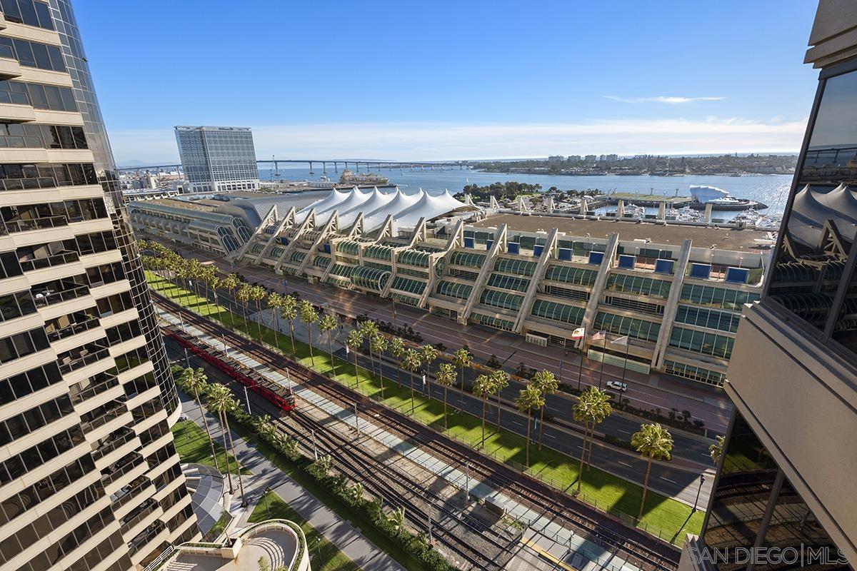 Detail Gallery Image 14 of 71 For 100  Harbor Drive  #1906,  San Diego,  CA 92101 - 1 Beds | 1/1 Baths