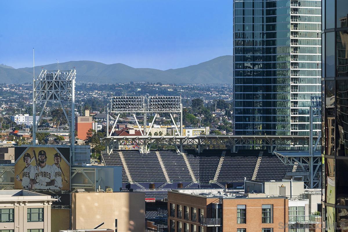 Detail Gallery Image 17 of 71 For 100  Harbor Drive  #1906,  San Diego,  CA 92101 - 1 Beds | 1/1 Baths